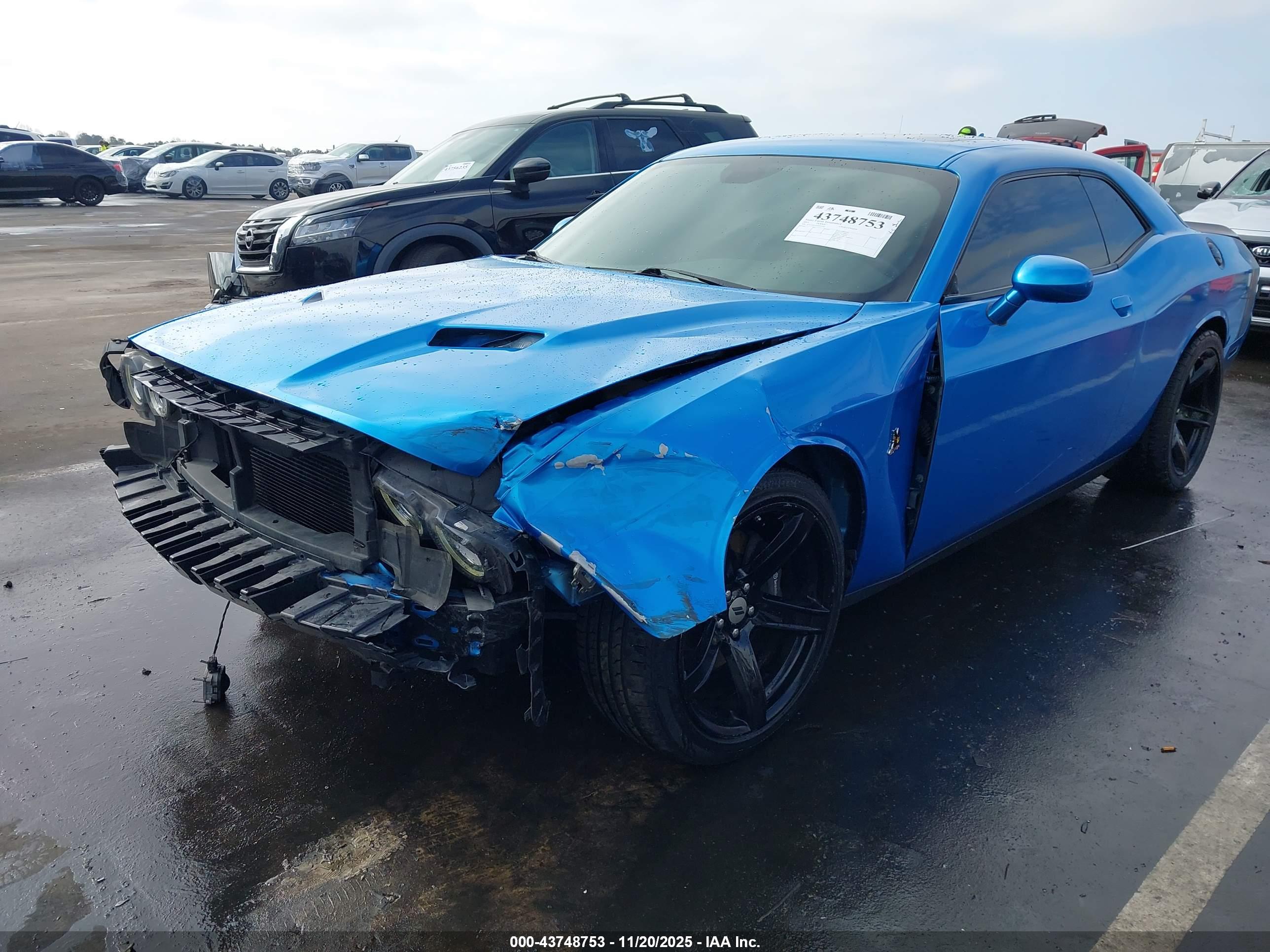 DODGE CHALLENGER image 2