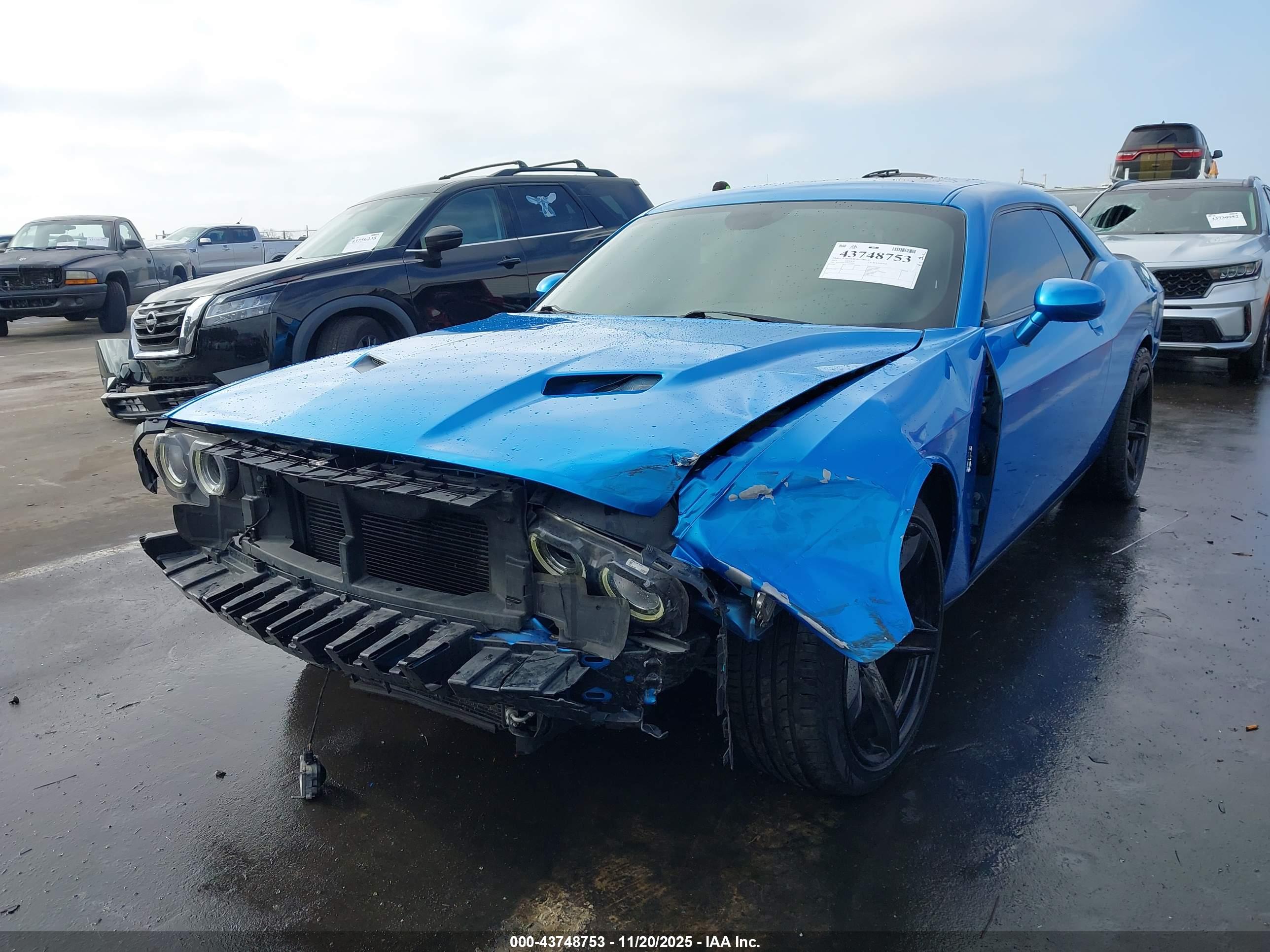 DODGE CHALLENGER image 6