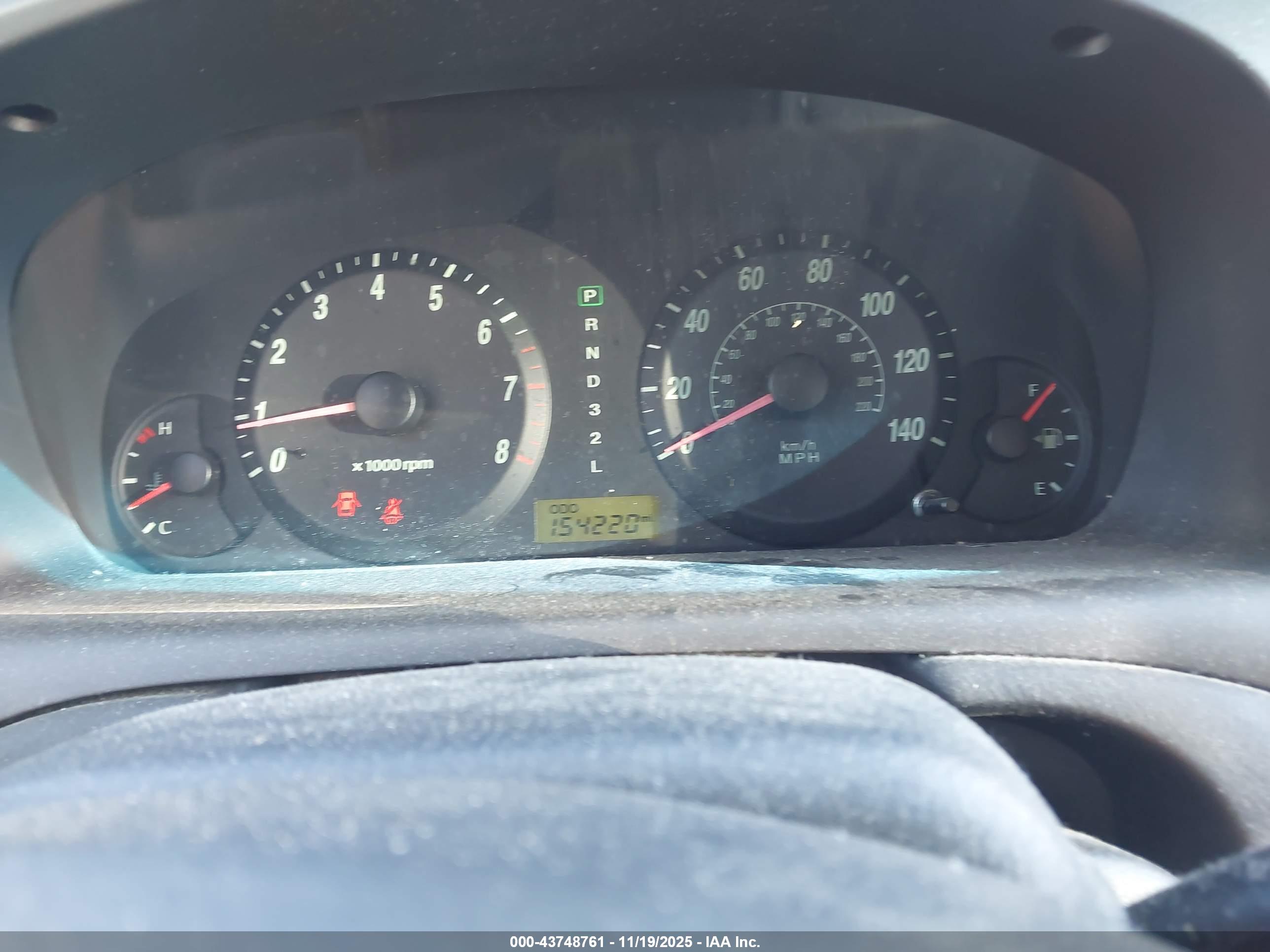 HYUNDAI ELANTRA image 7