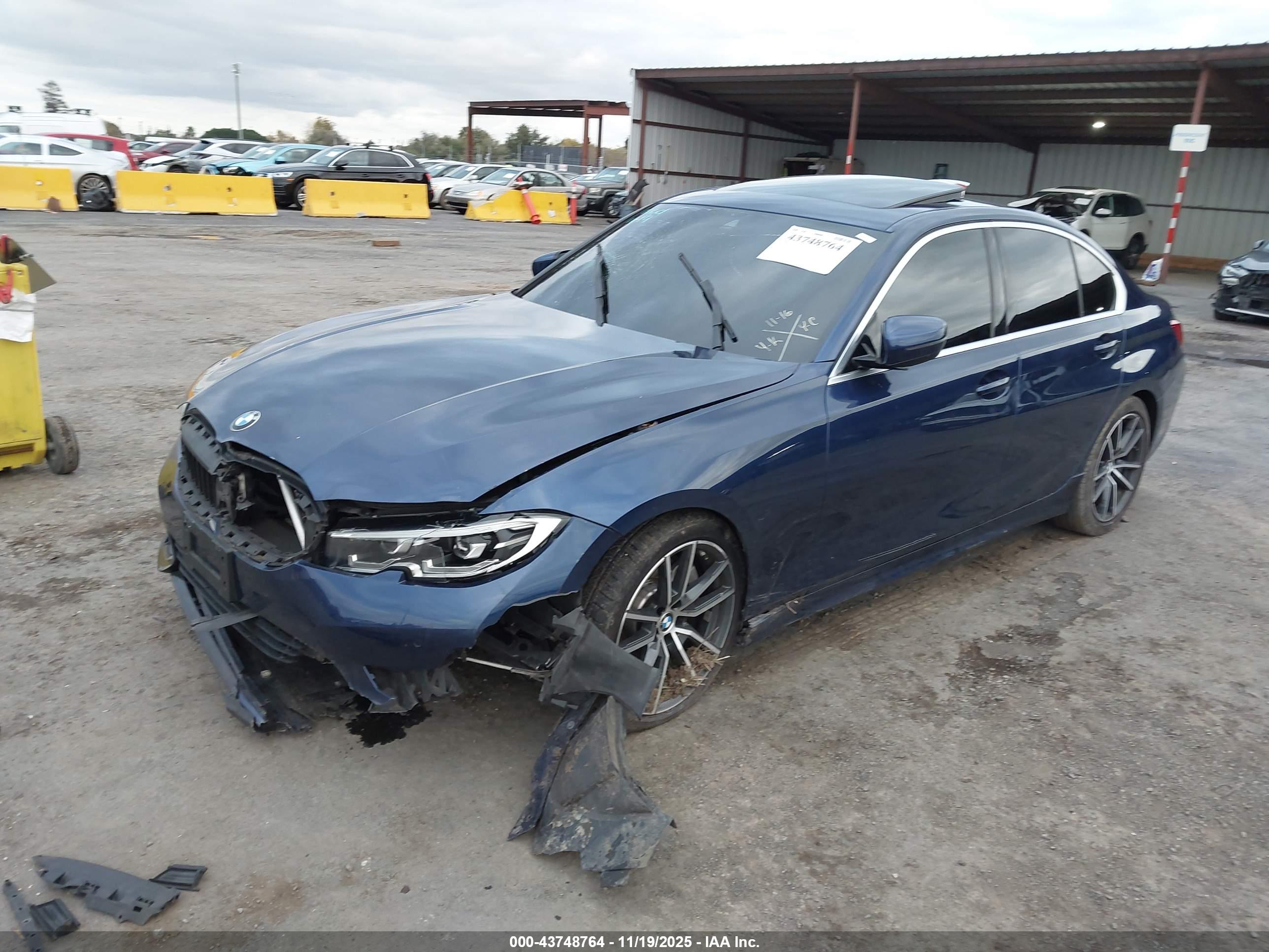 BMW 330I image 2