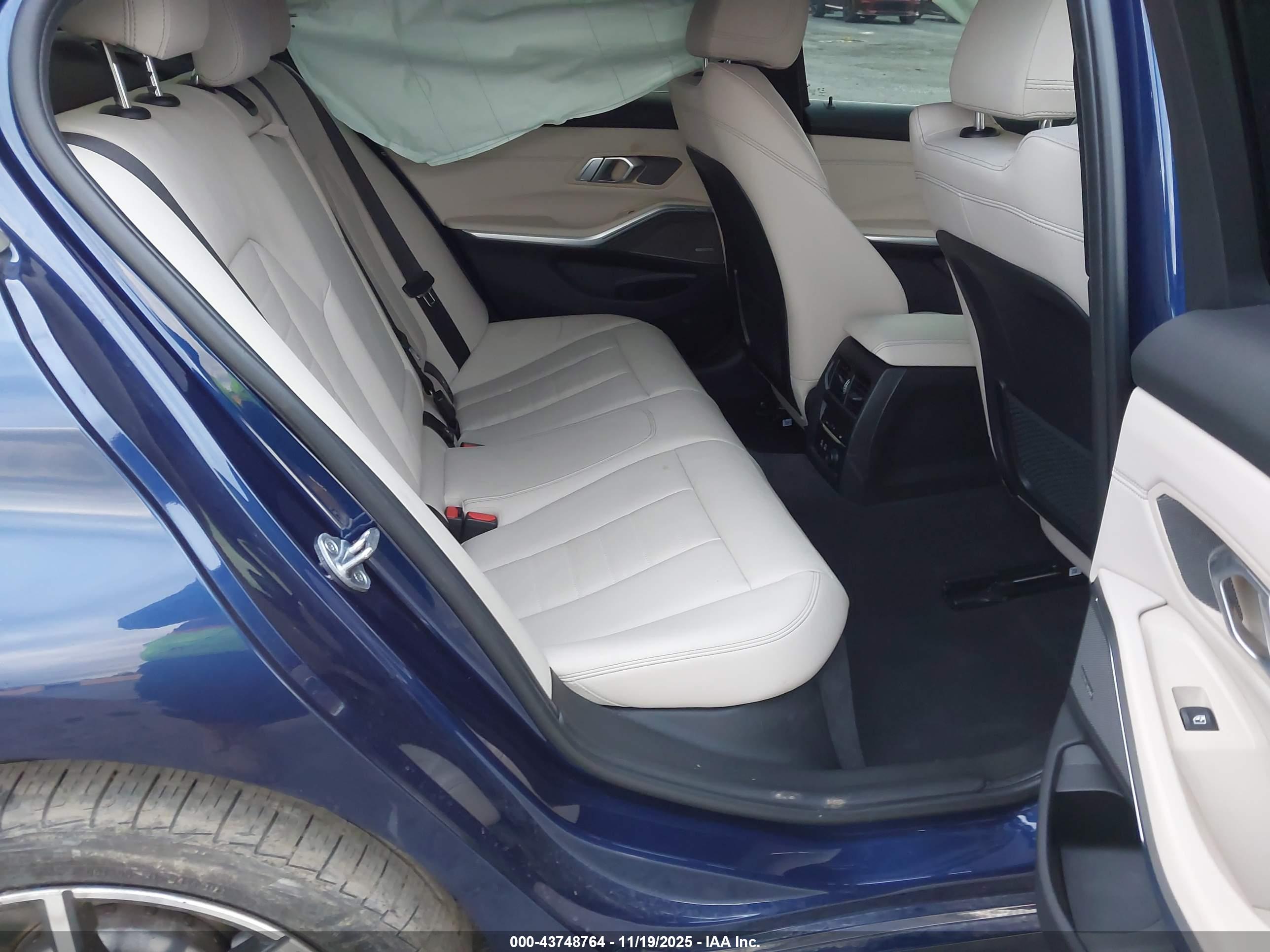 BMW 330I image 8