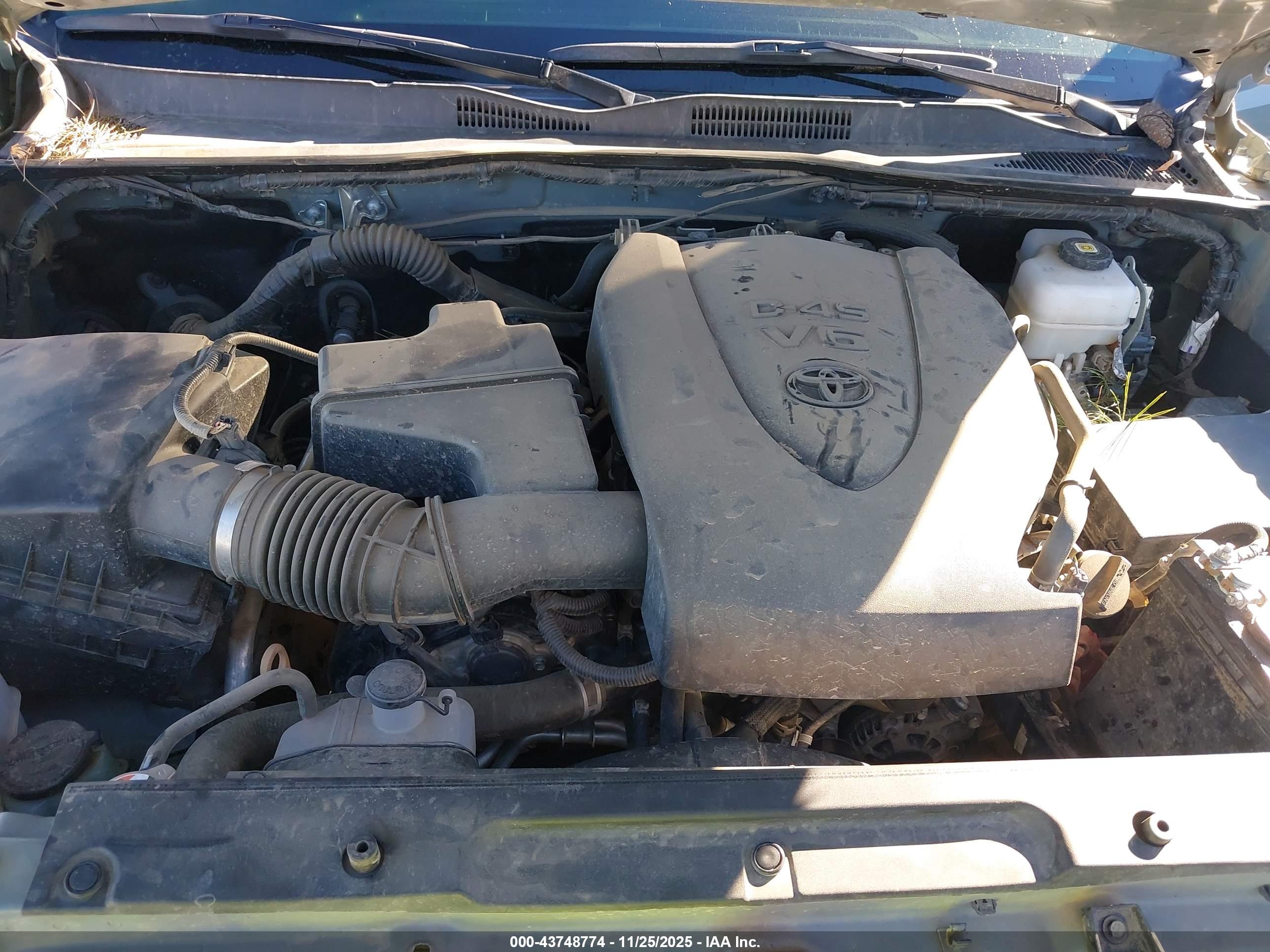 TOYOTA TACOMA image 10