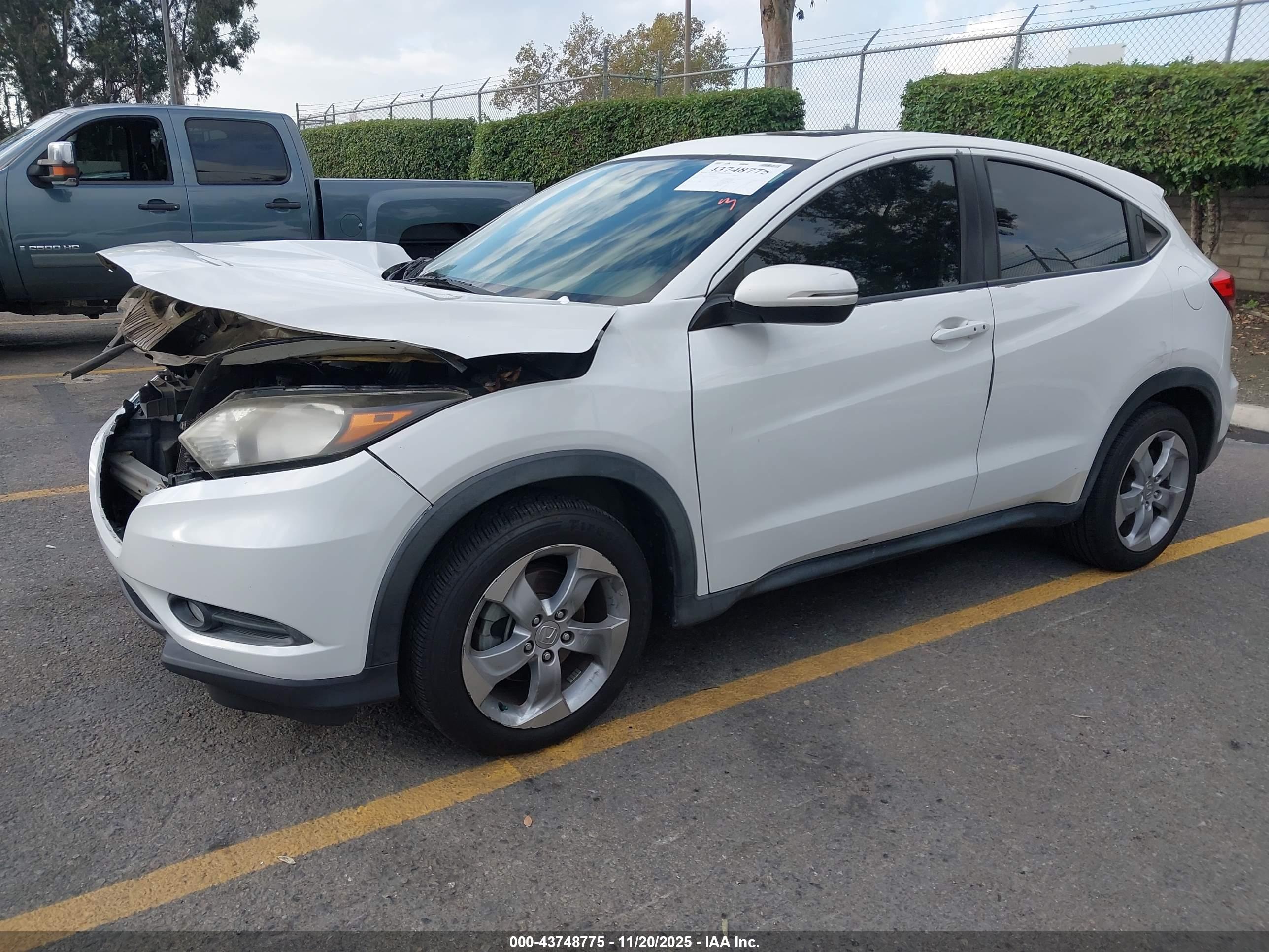 HONDA HR-V image 2