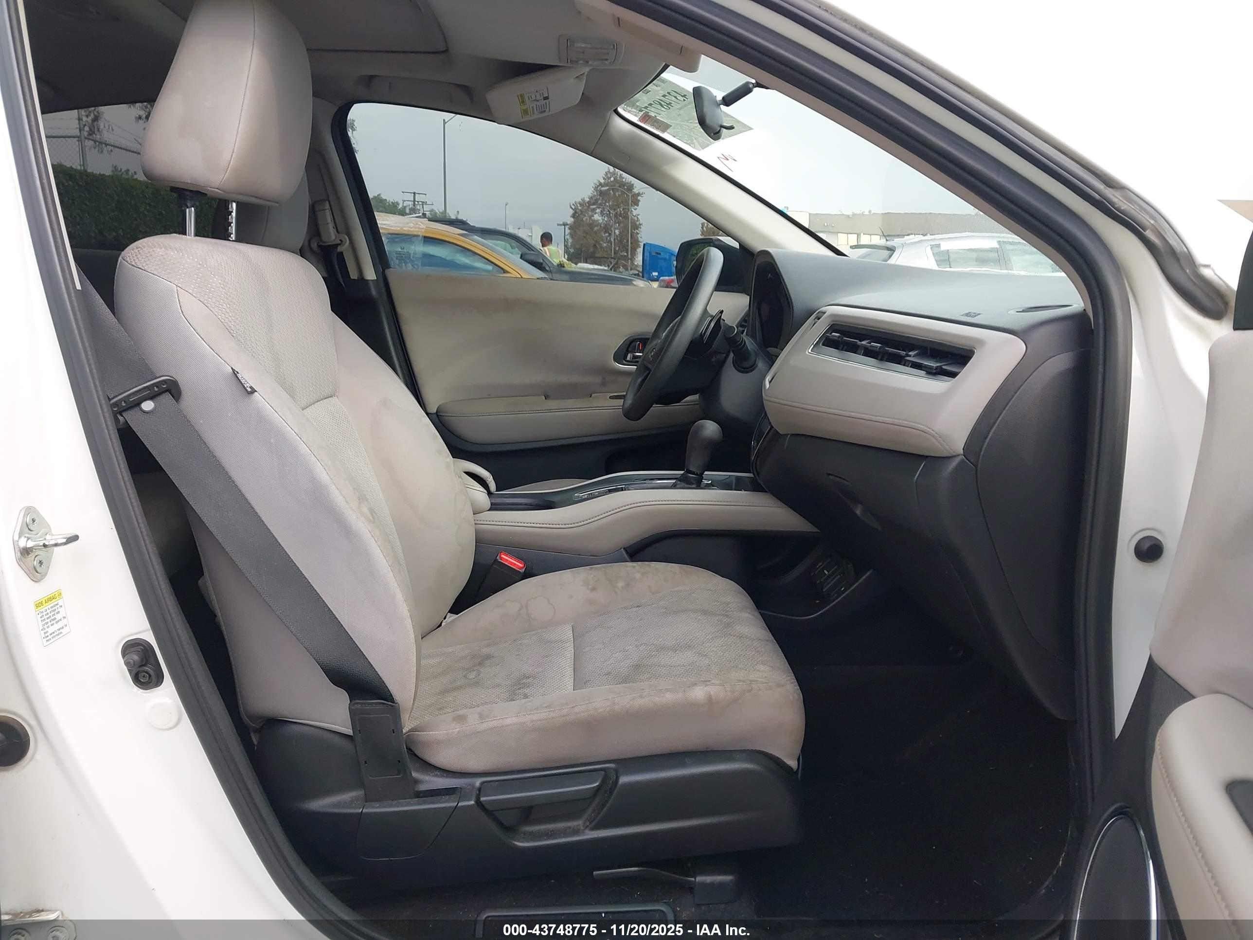 HONDA HR-V image 5