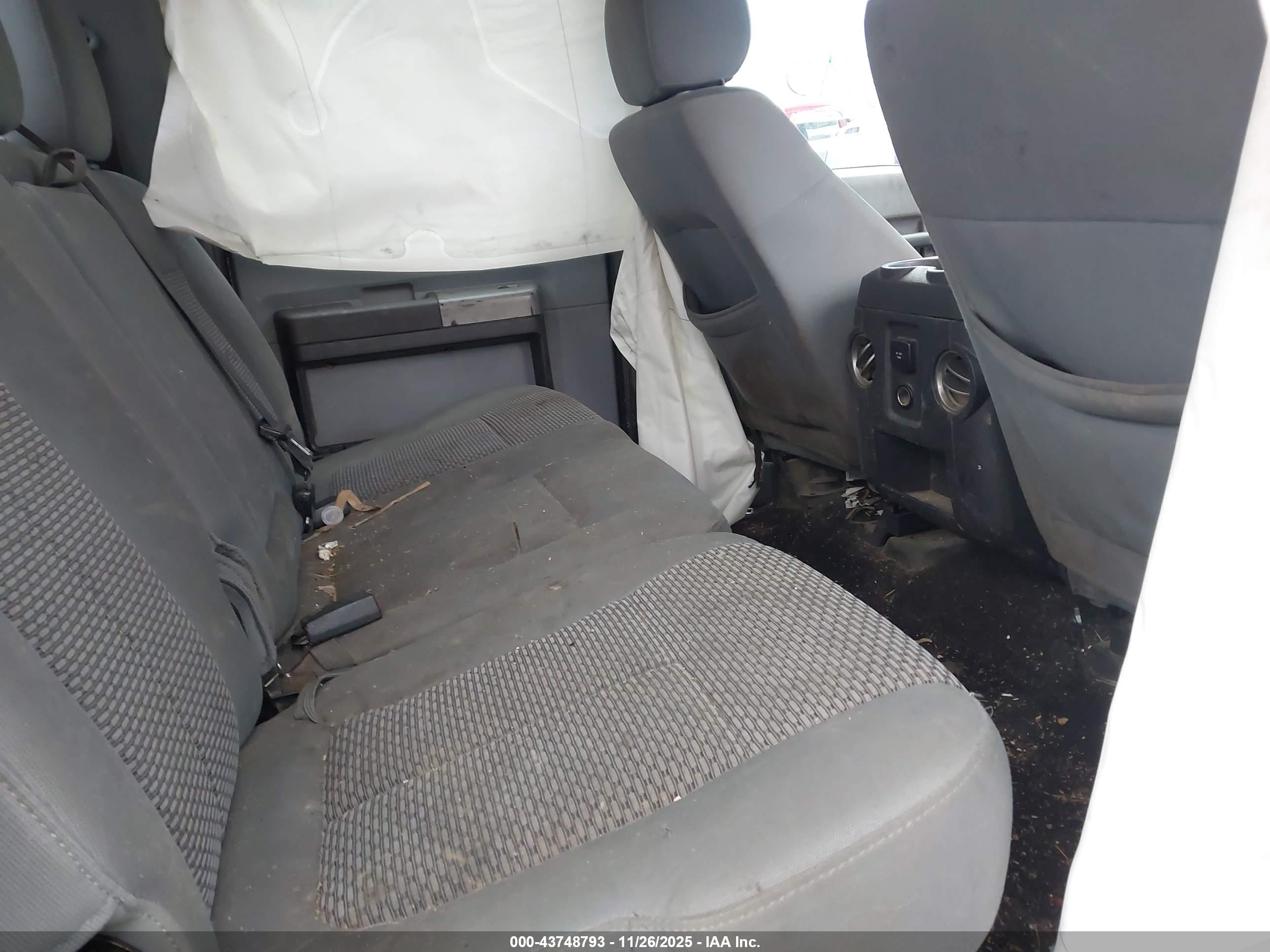 FORD F-250 image 8