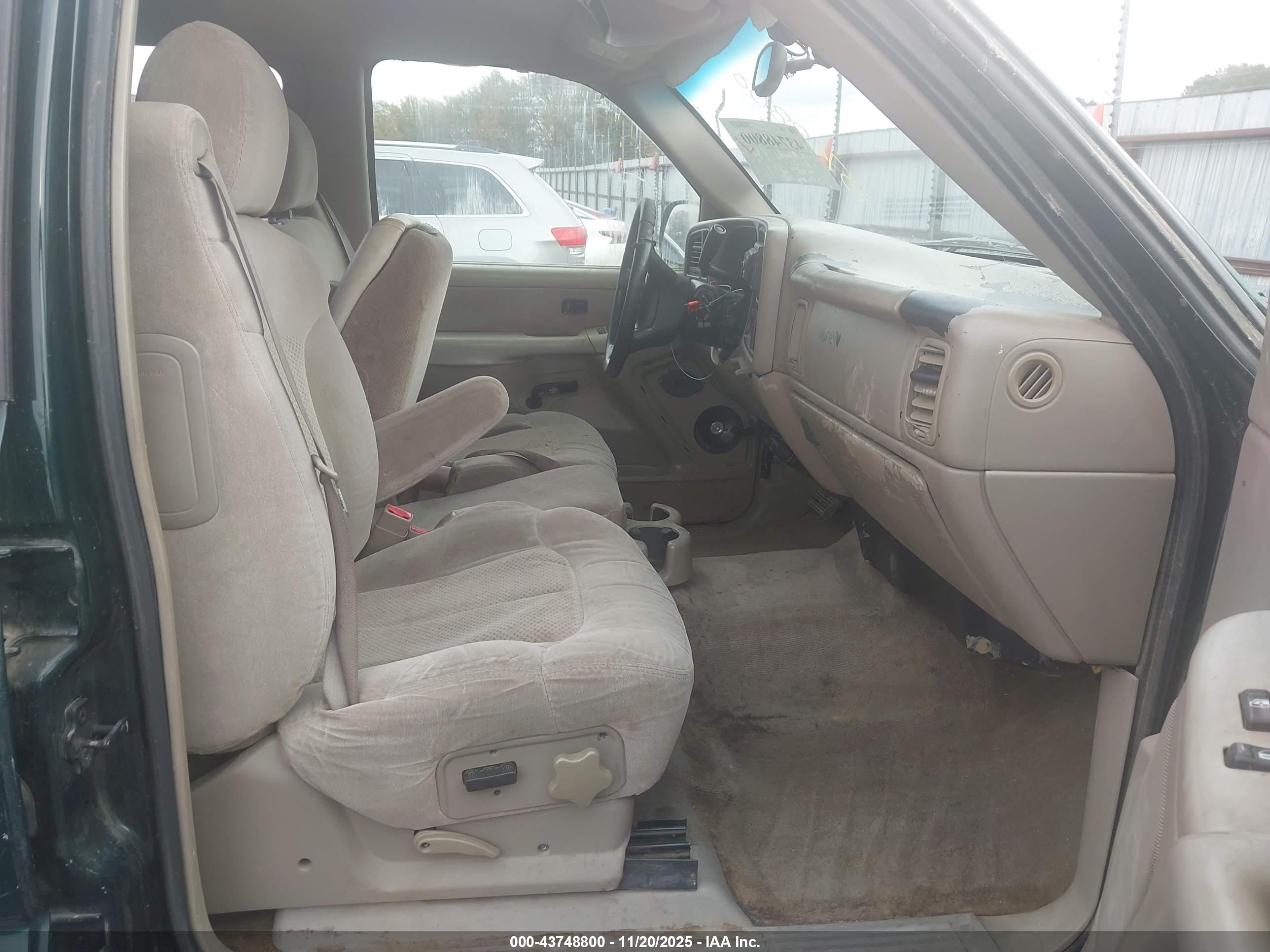 GMC SIERRA image 5