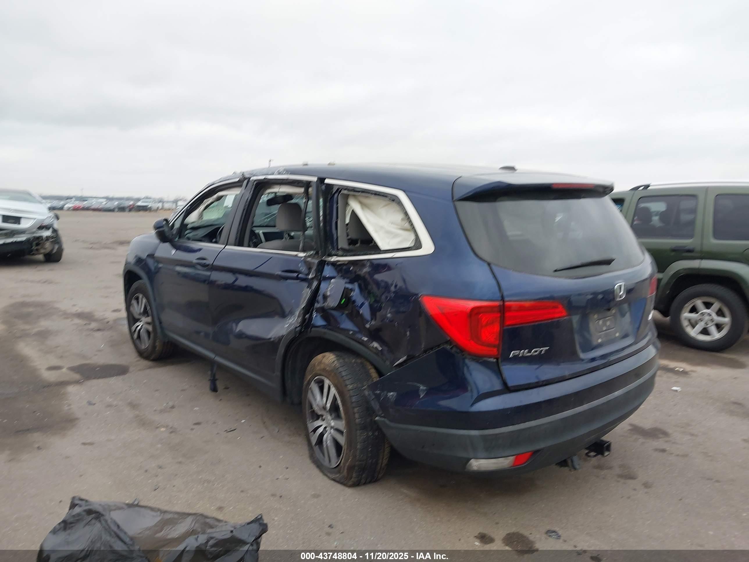 HONDA PILOT image 3