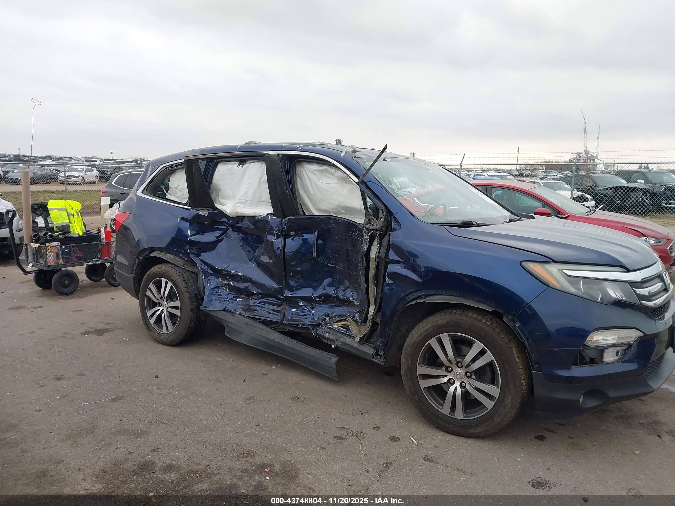 HONDA PILOT image 6