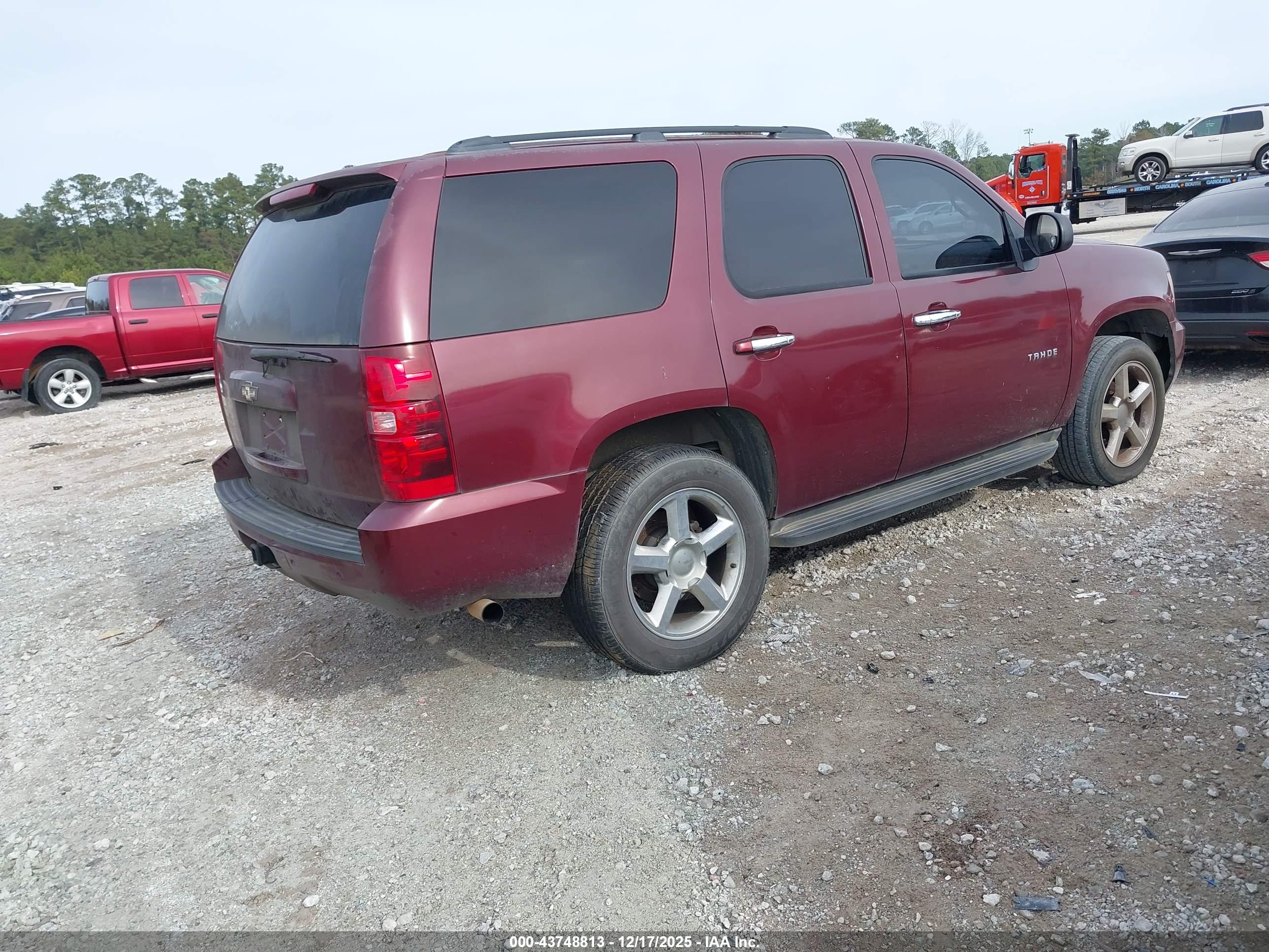 CHEVROLET TAHOE image 4
