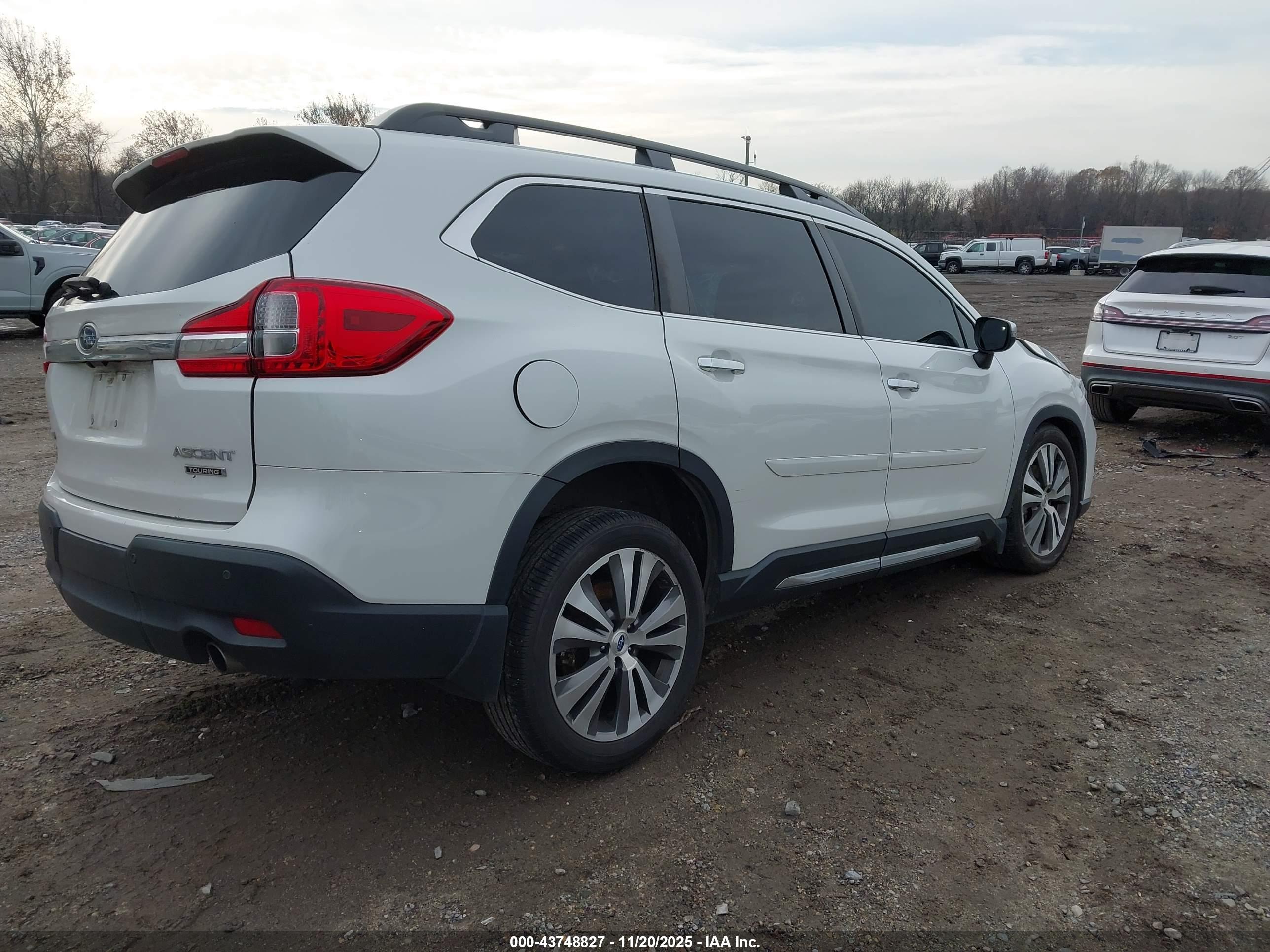 SUBARU ASCENT image 4