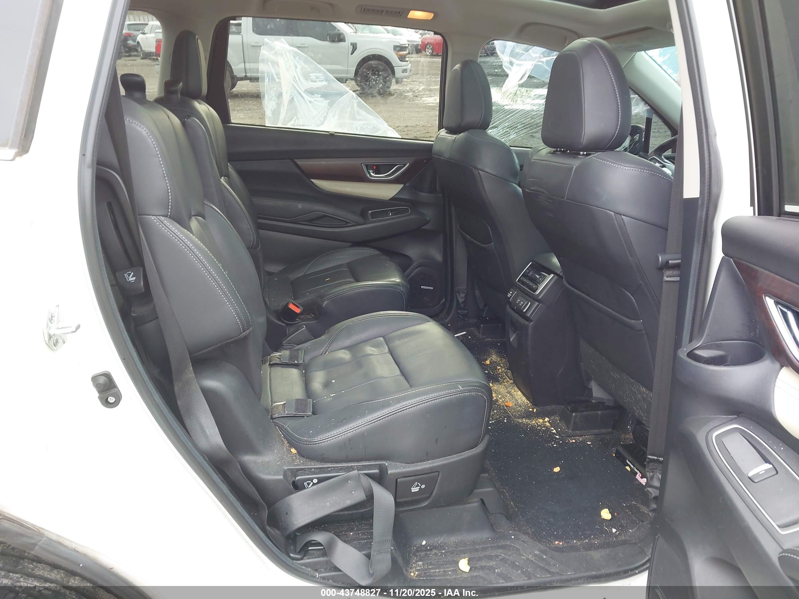 SUBARU ASCENT image 8