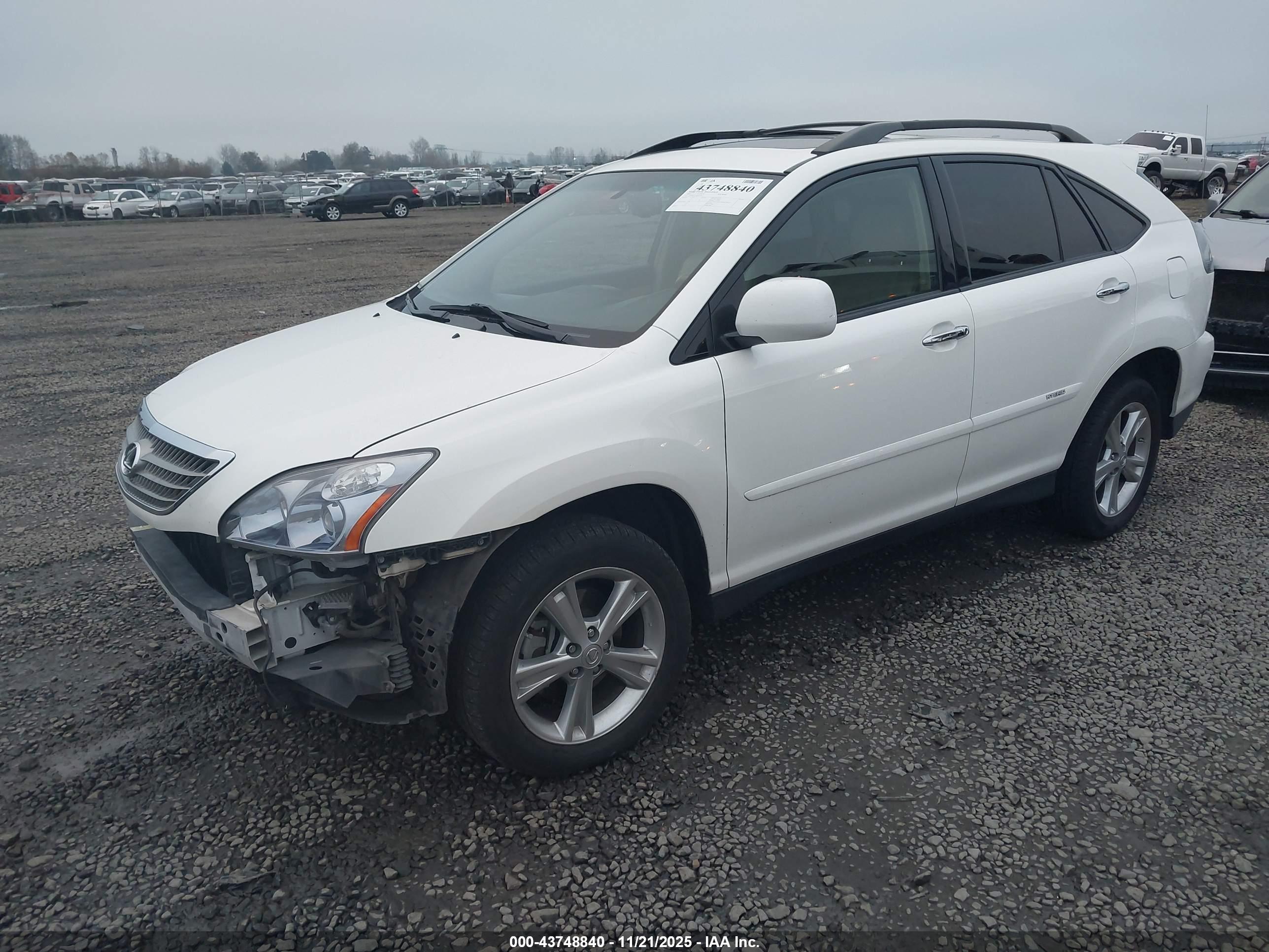 LEXUS RX image 2