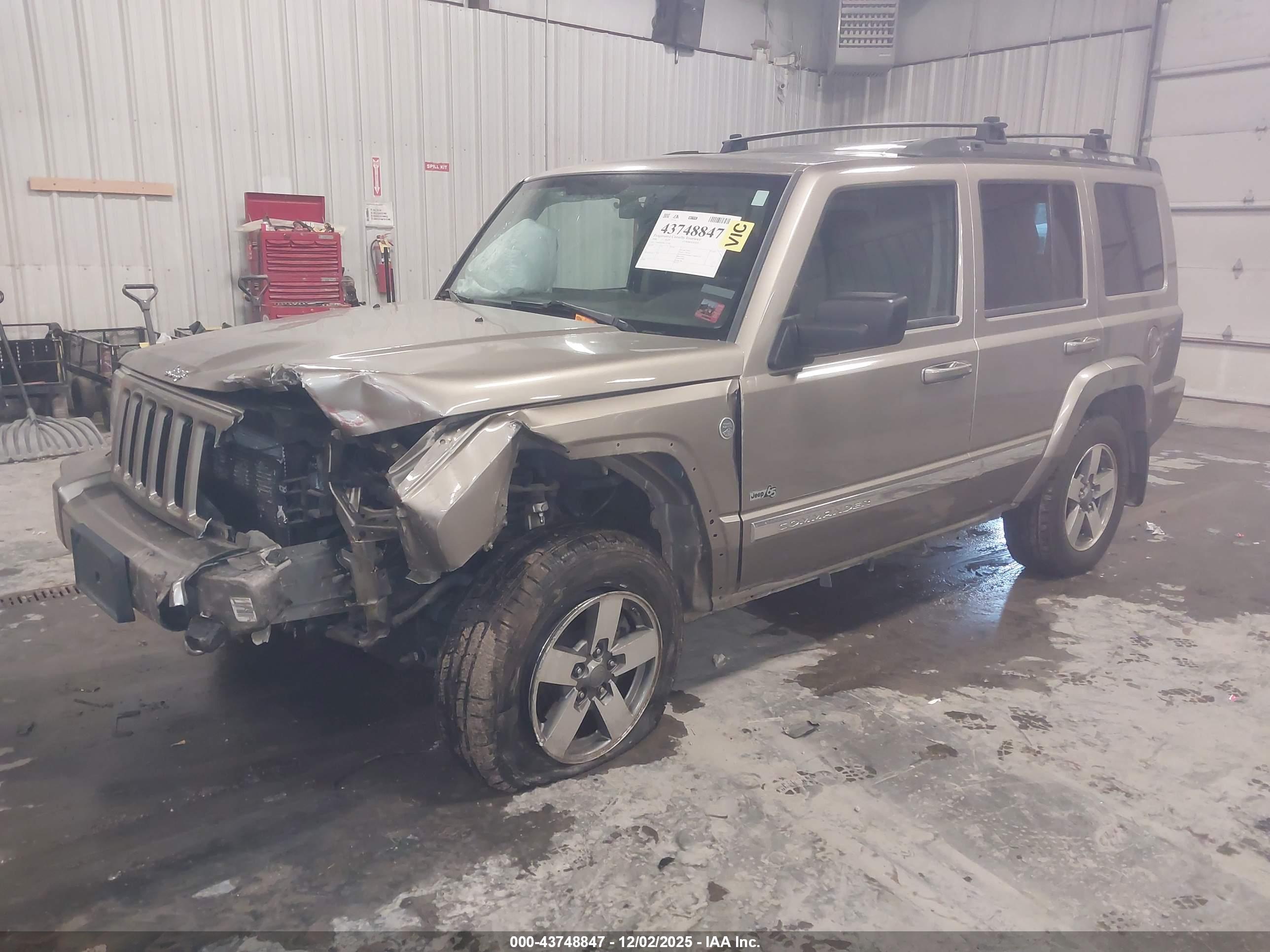 JEEP COMMANDER image 2