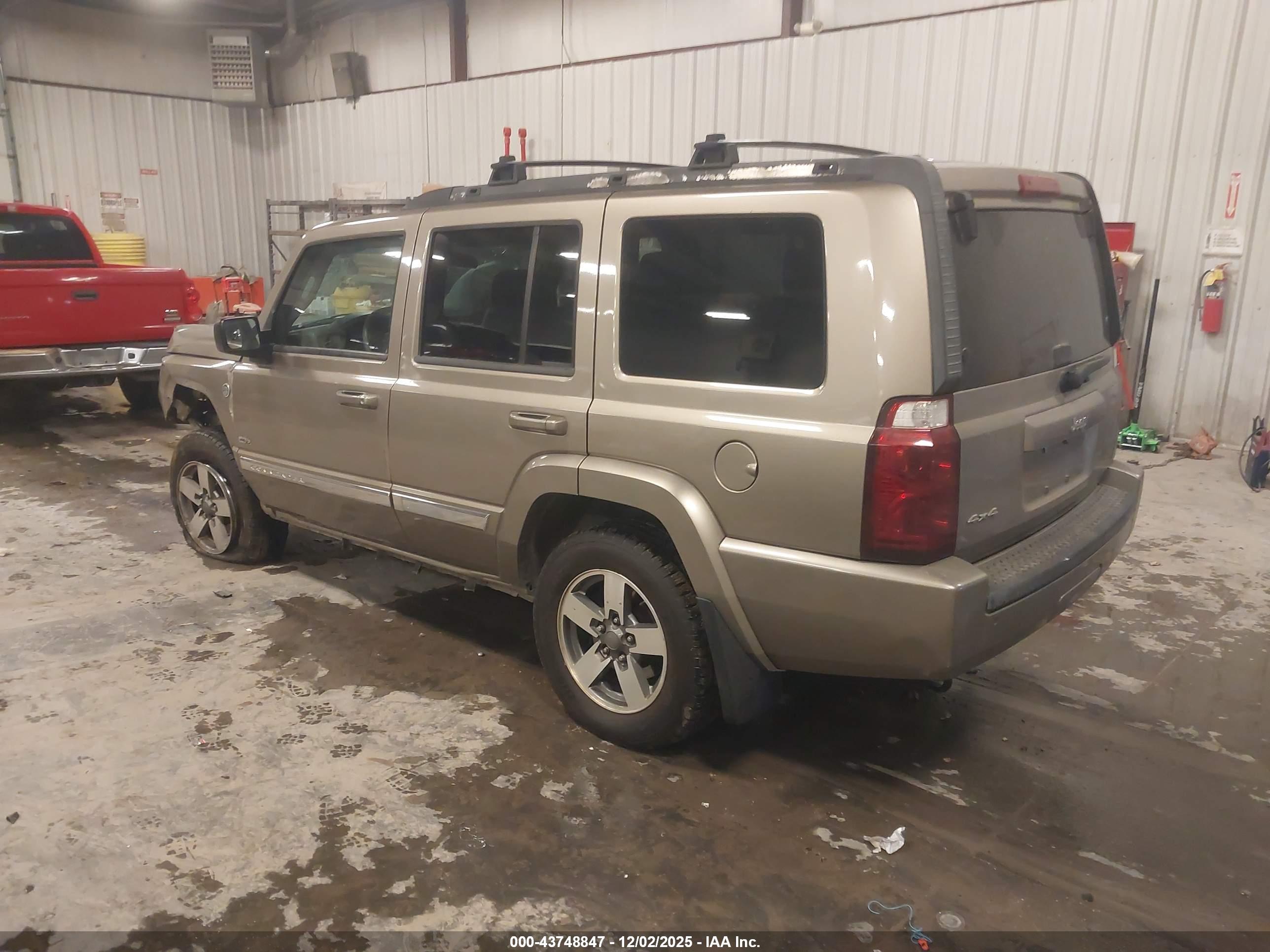 JEEP COMMANDER image 3