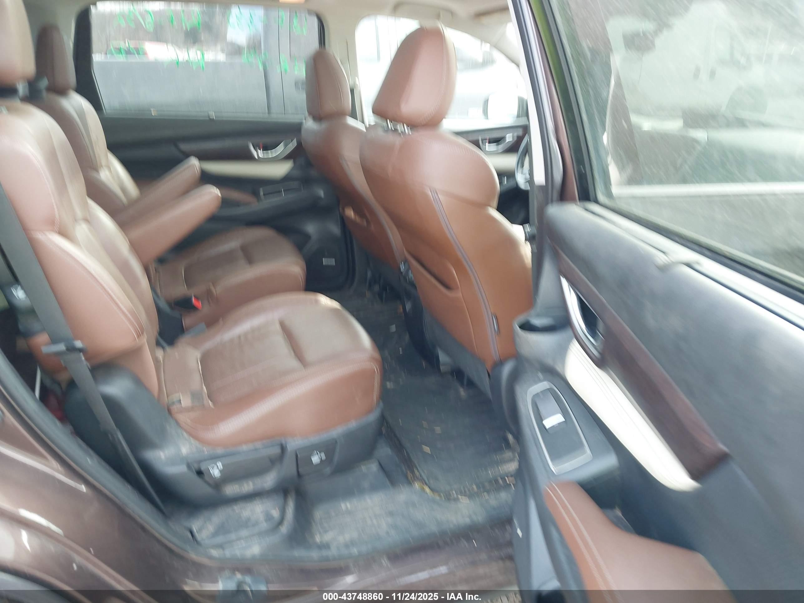 SUBARU ASCENT image 8