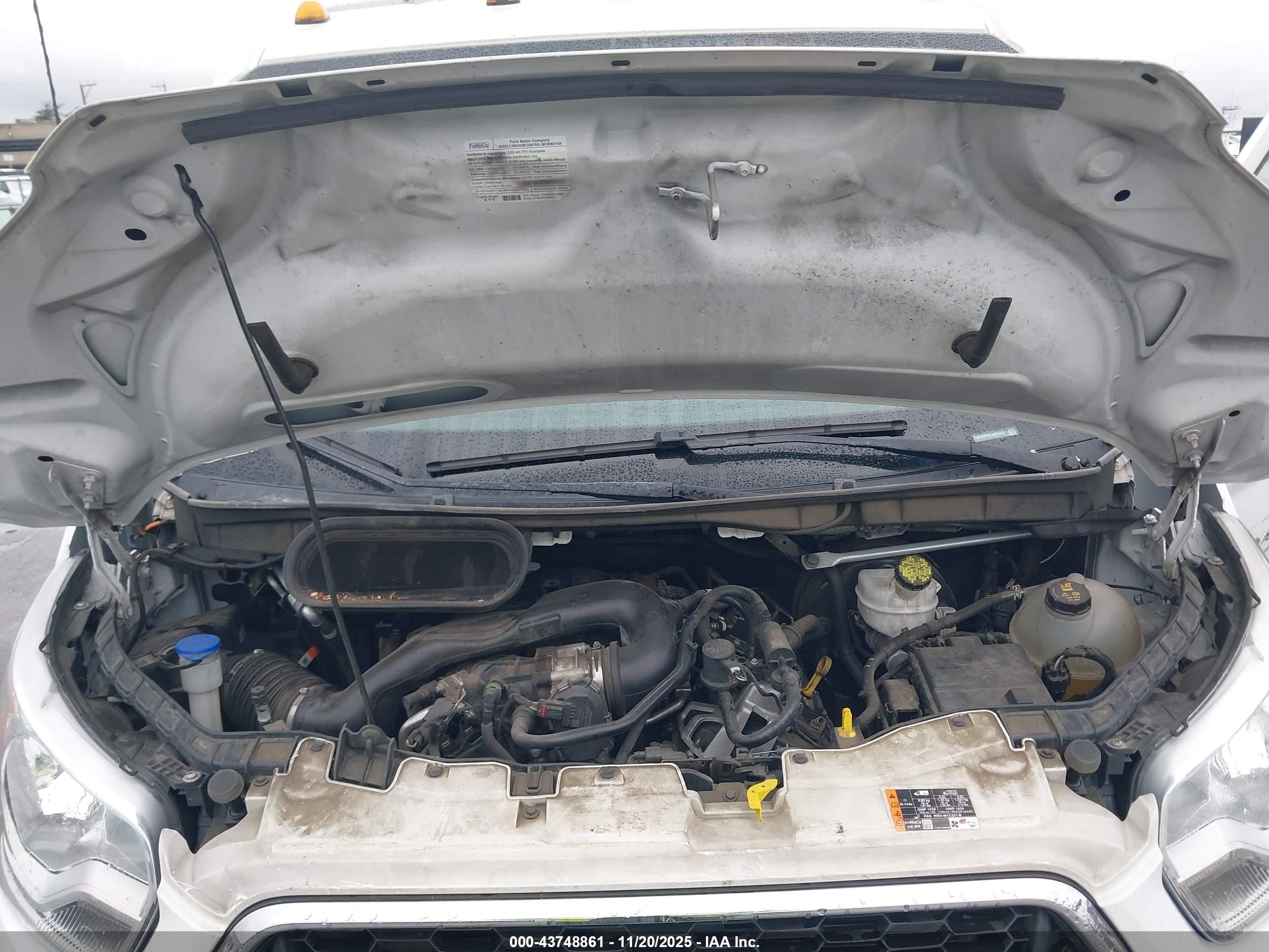 FORD TRANSIT-350 image 10