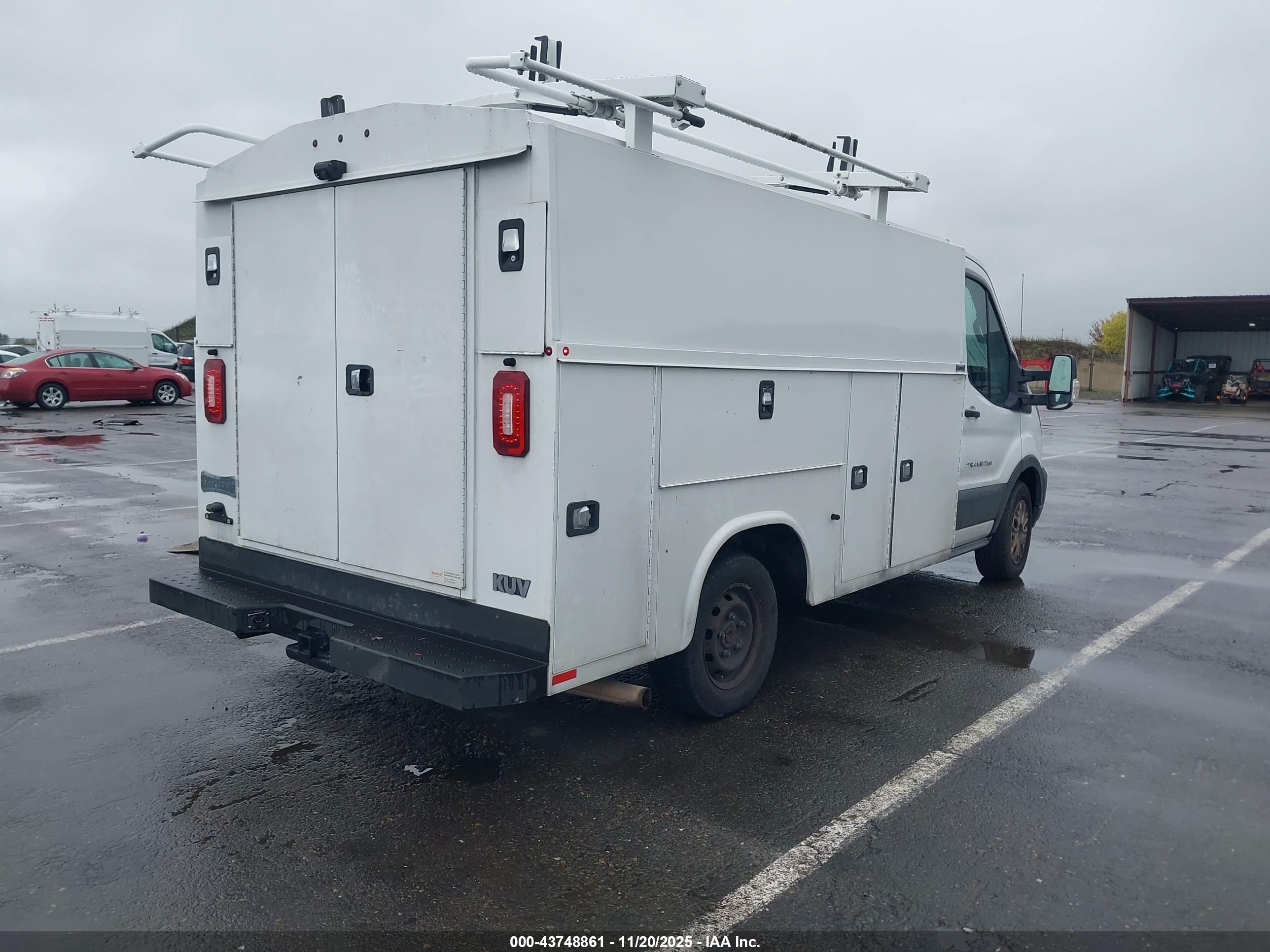 FORD TRANSIT-350 image 4