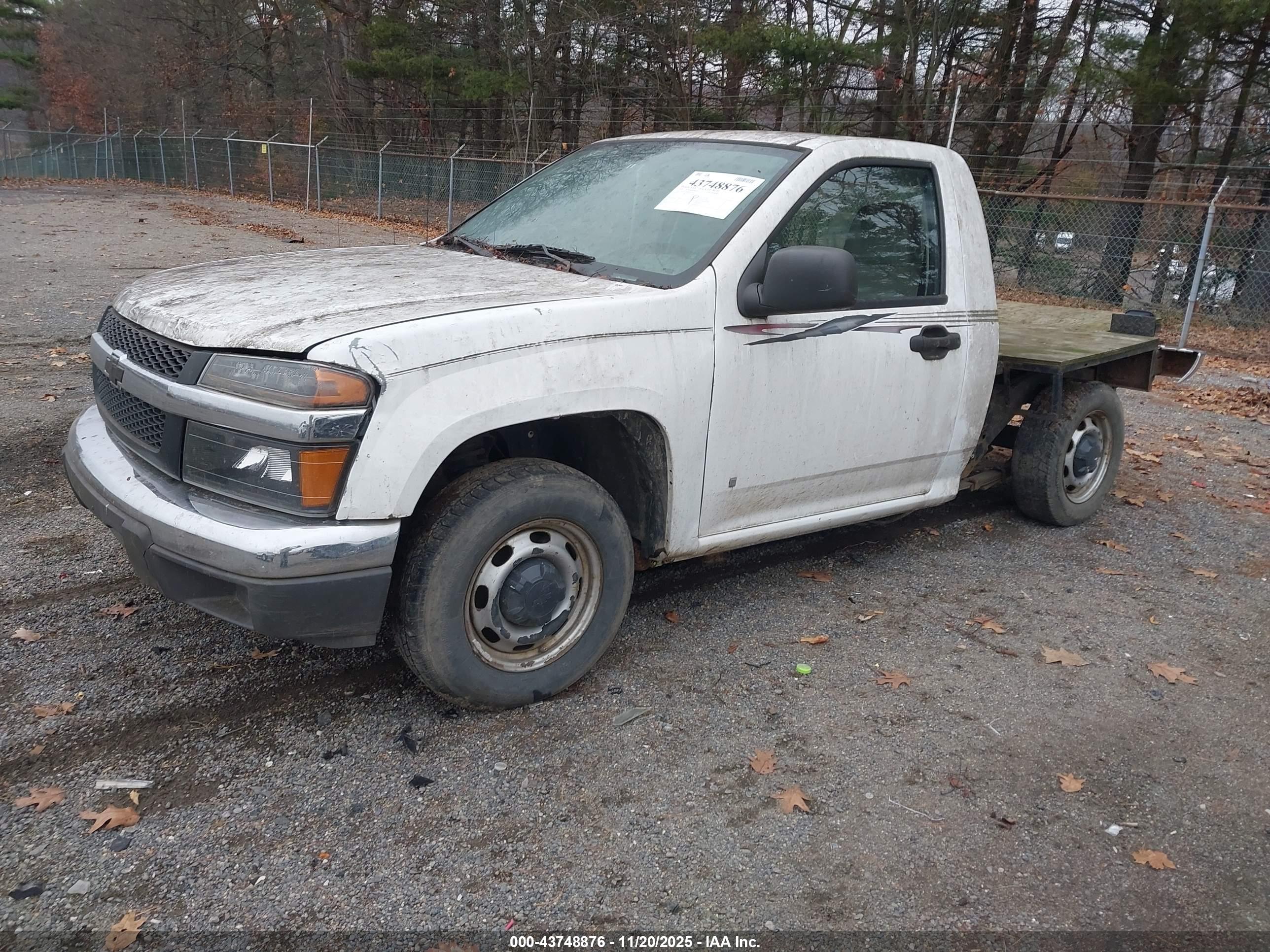 CHEVROLET COLORADO image 2