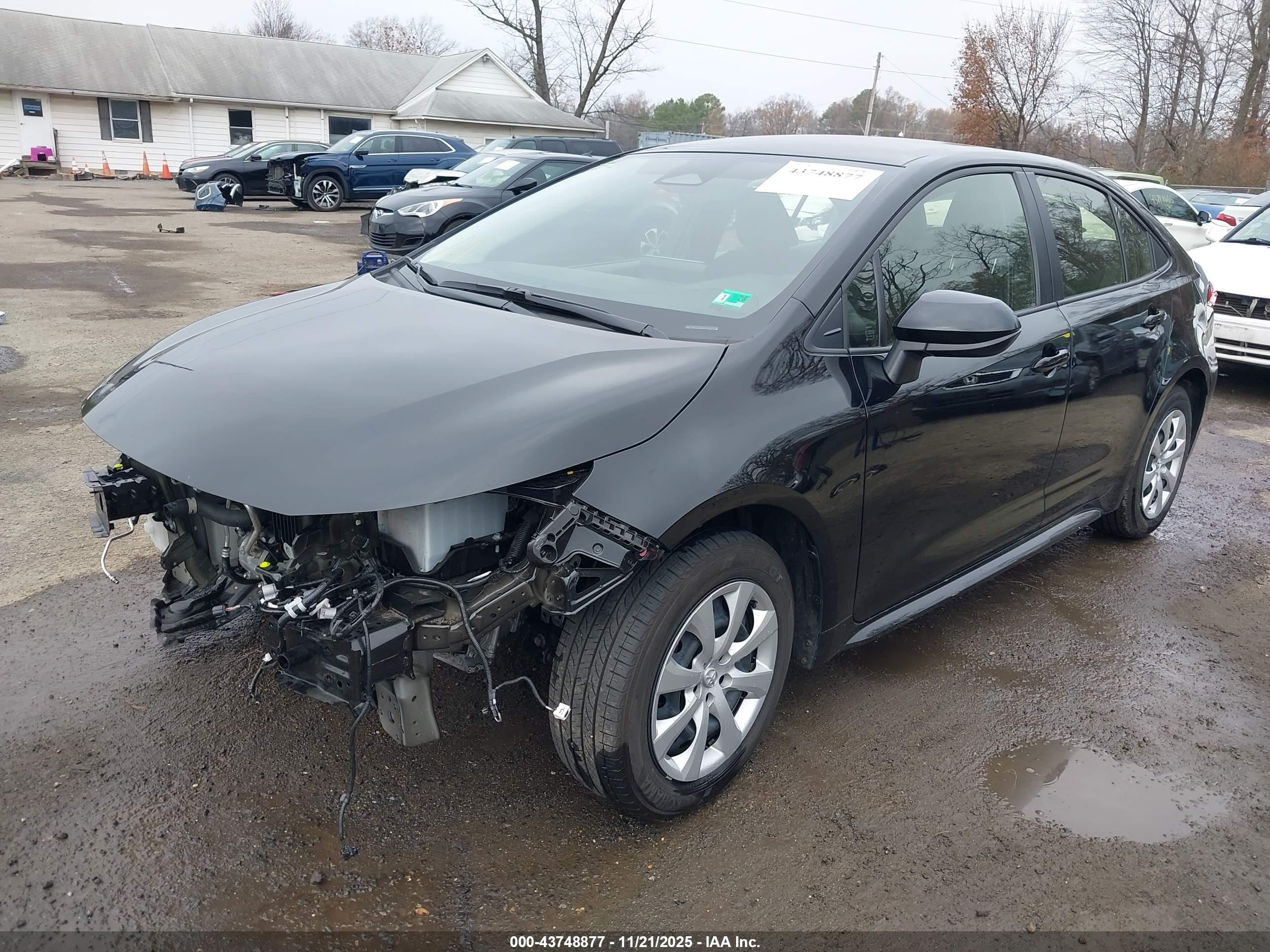 TOYOTA COROLLA image 2