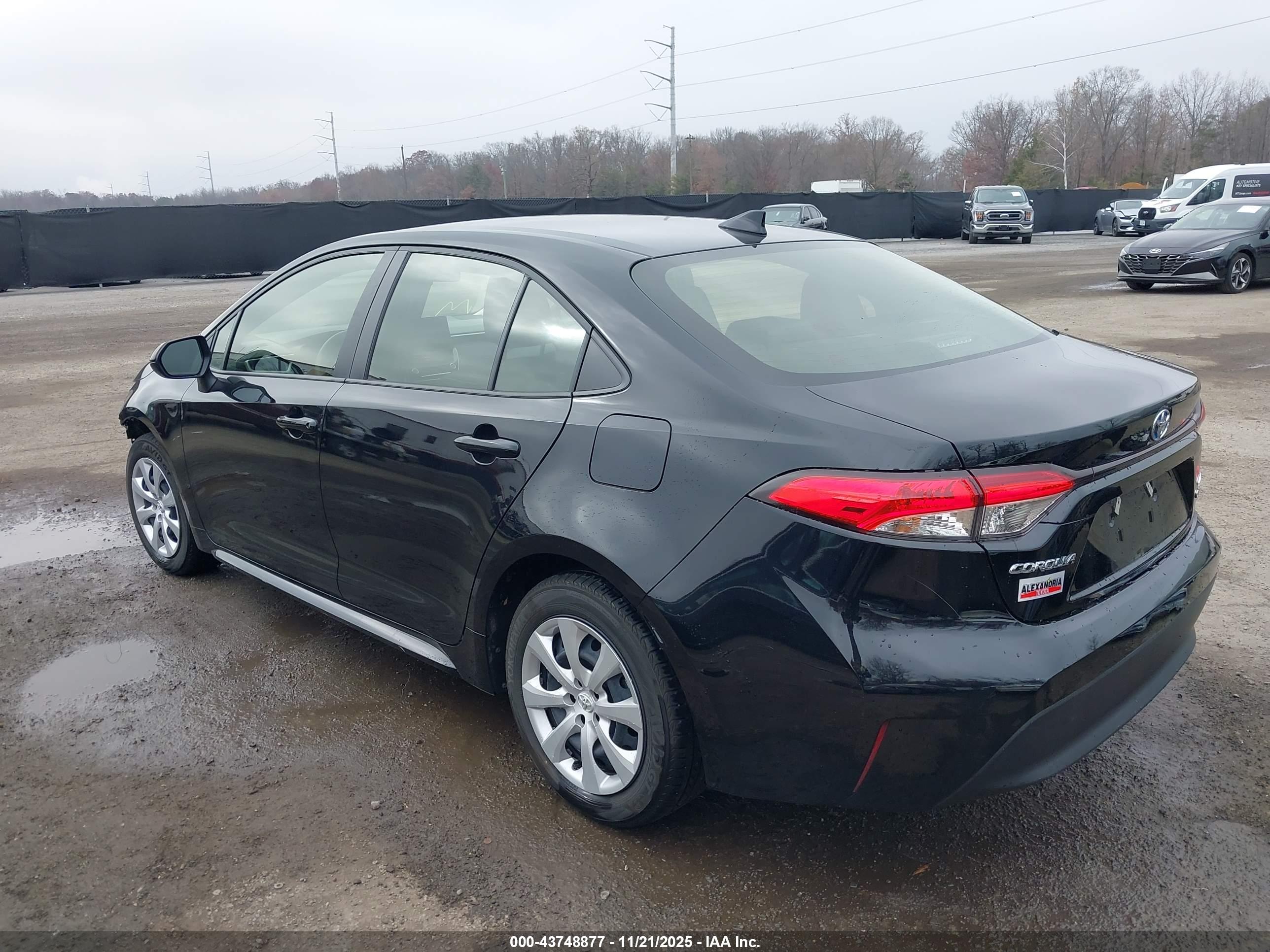 TOYOTA COROLLA image 3