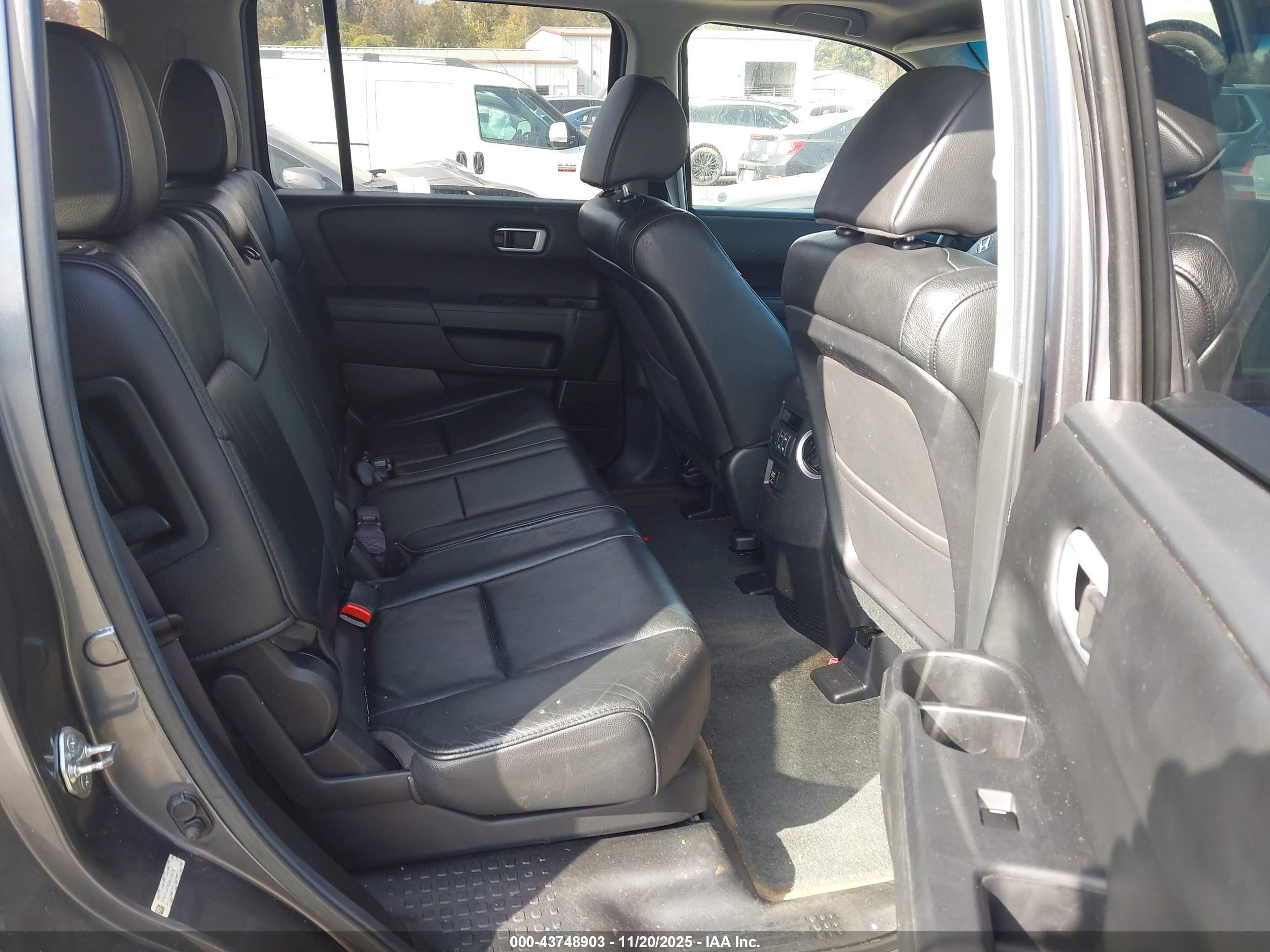 HONDA PILOT image 8