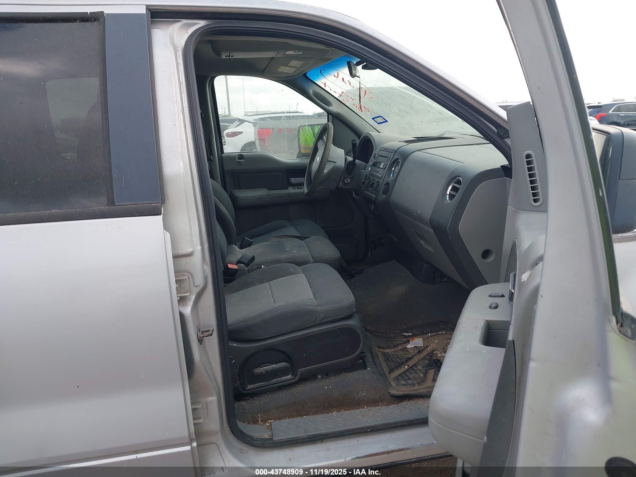 FORD F-150 image 5
