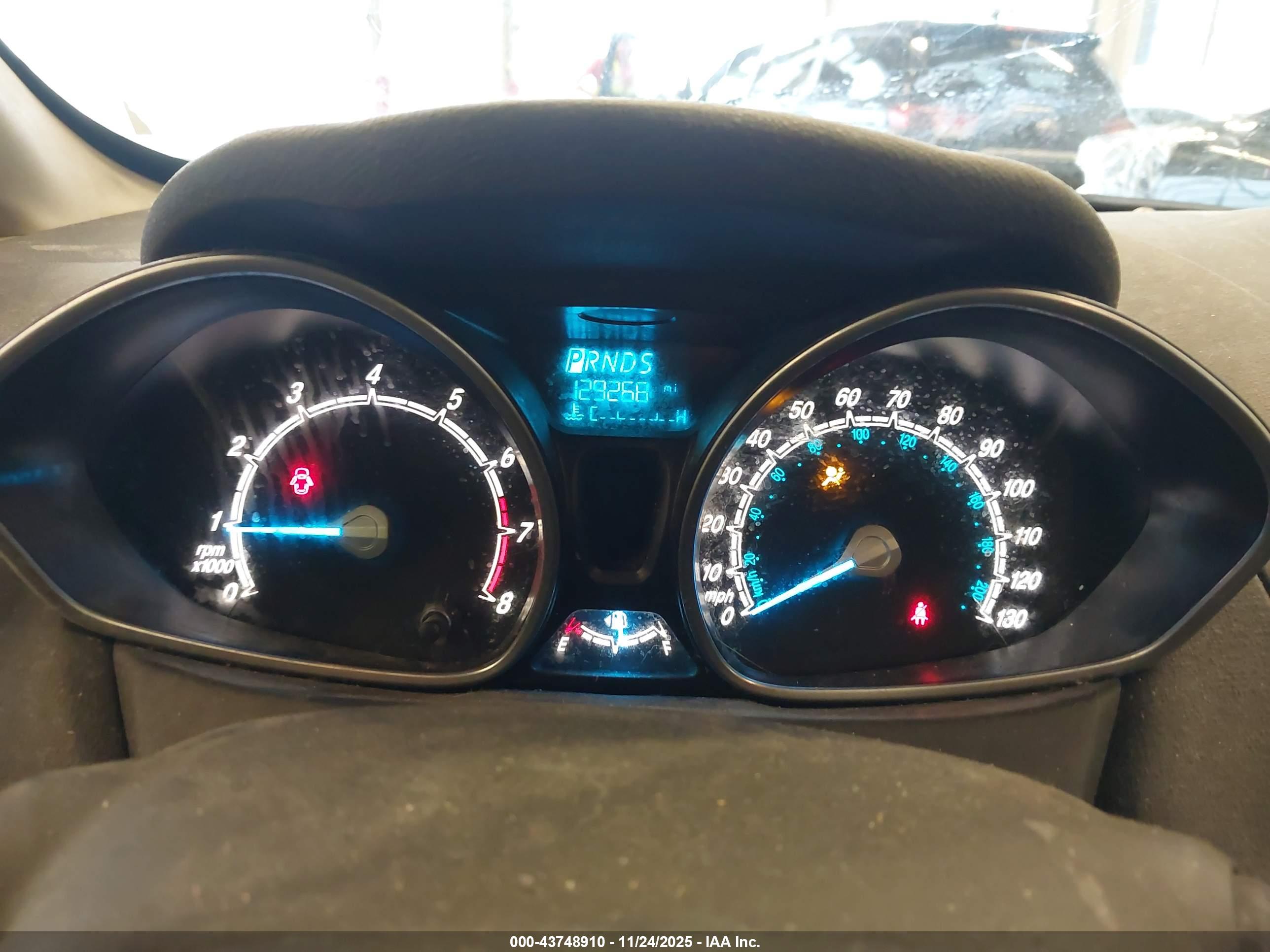 FORD FIESTA image 7