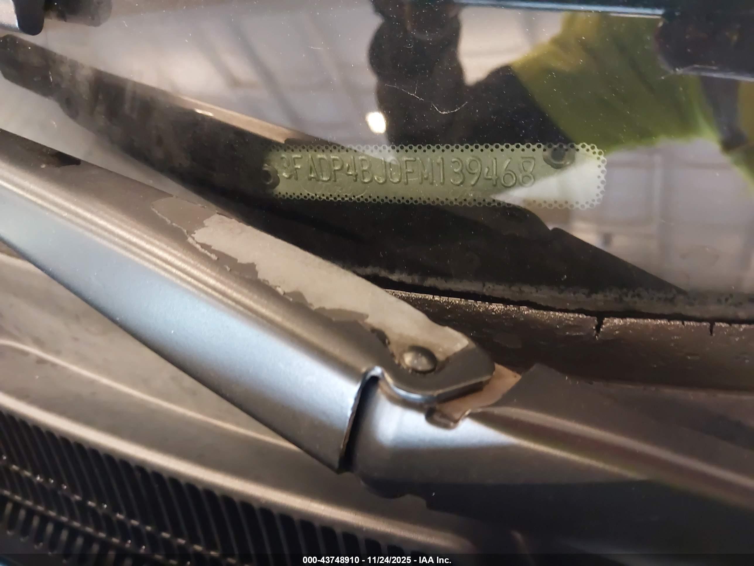 FORD FIESTA image 9