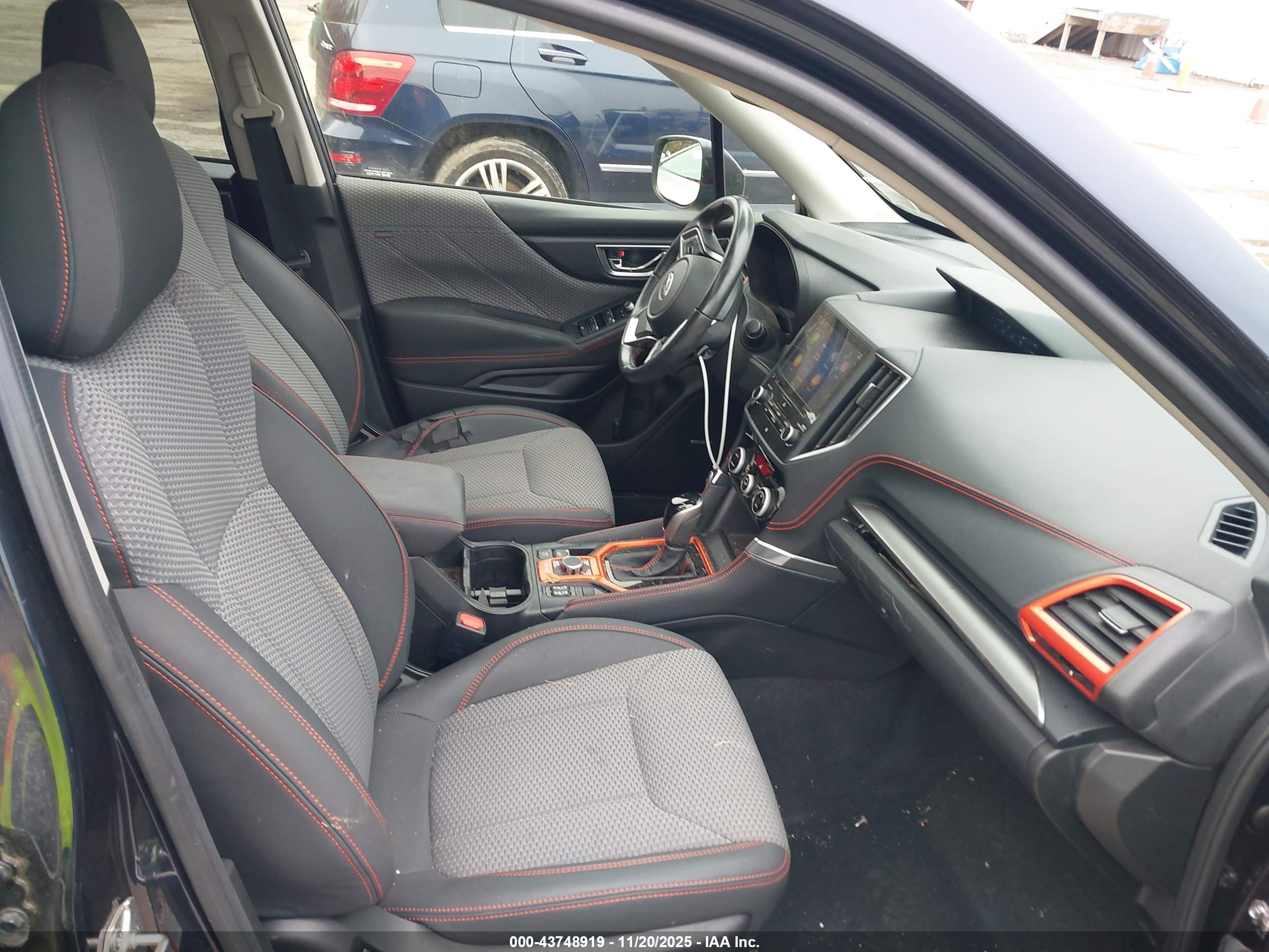 SUBARU FORESTER image 5