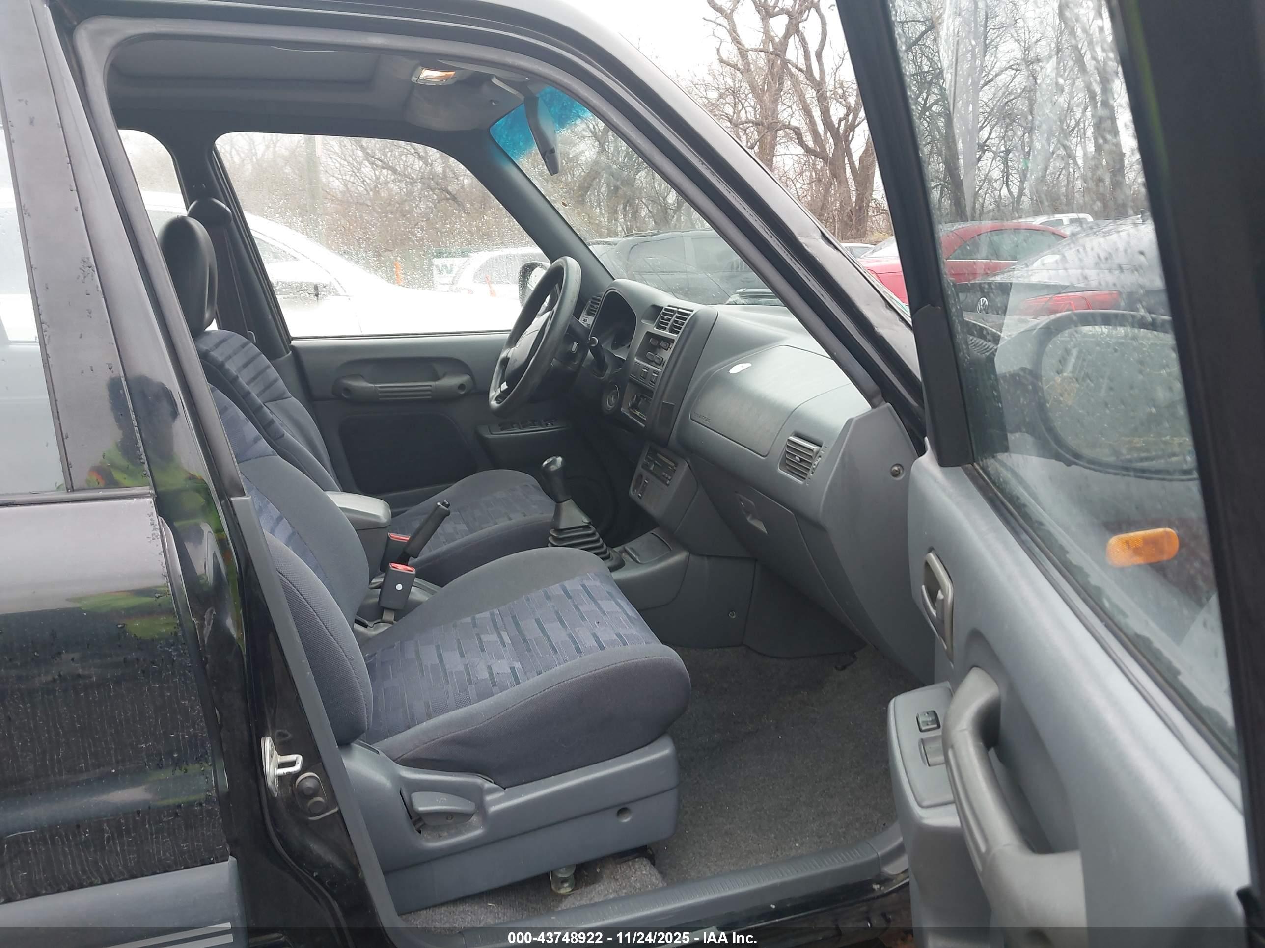 TOYOTA RAV4 image 5