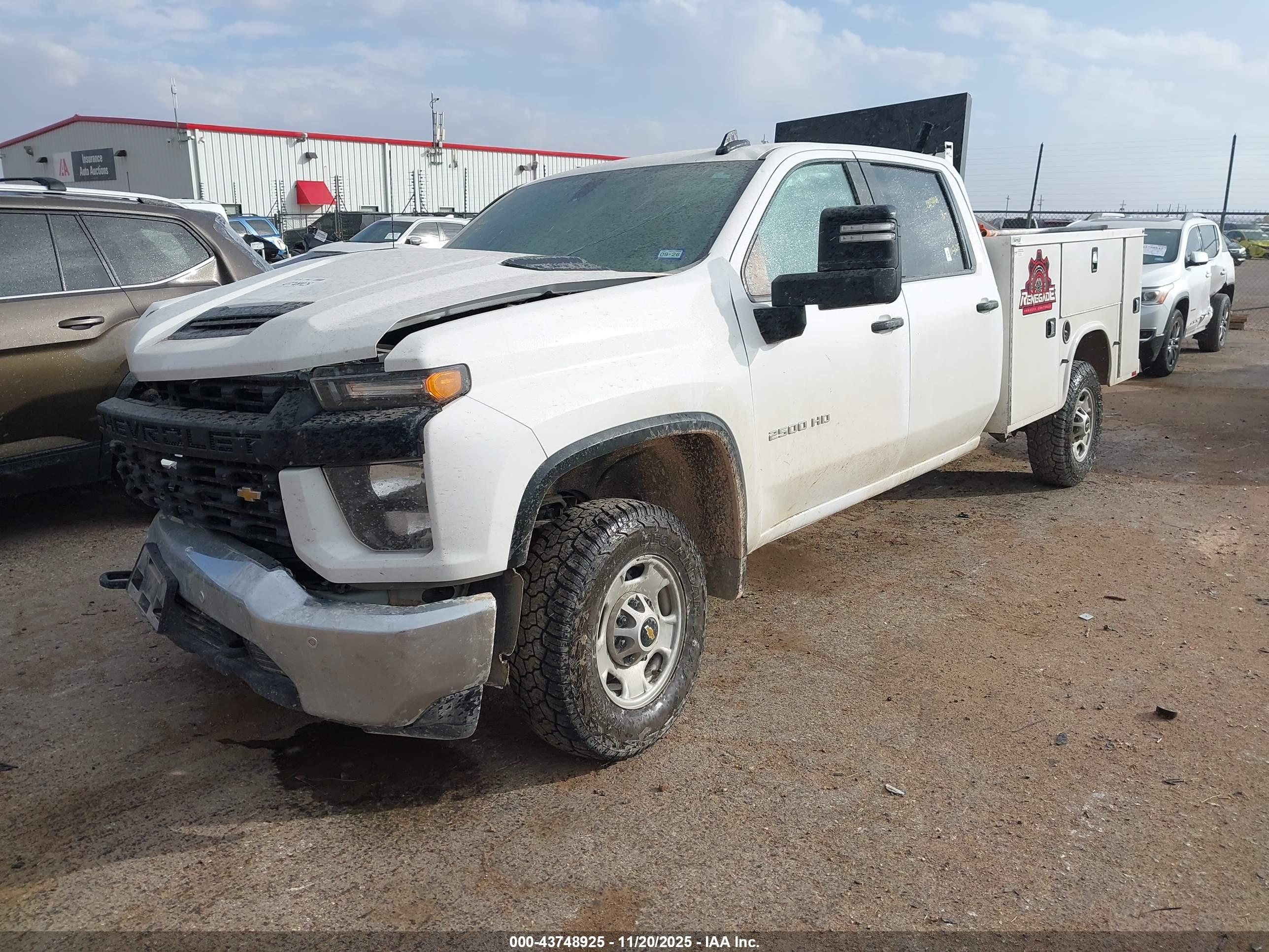 CHEVROLET SILVERADO image 2