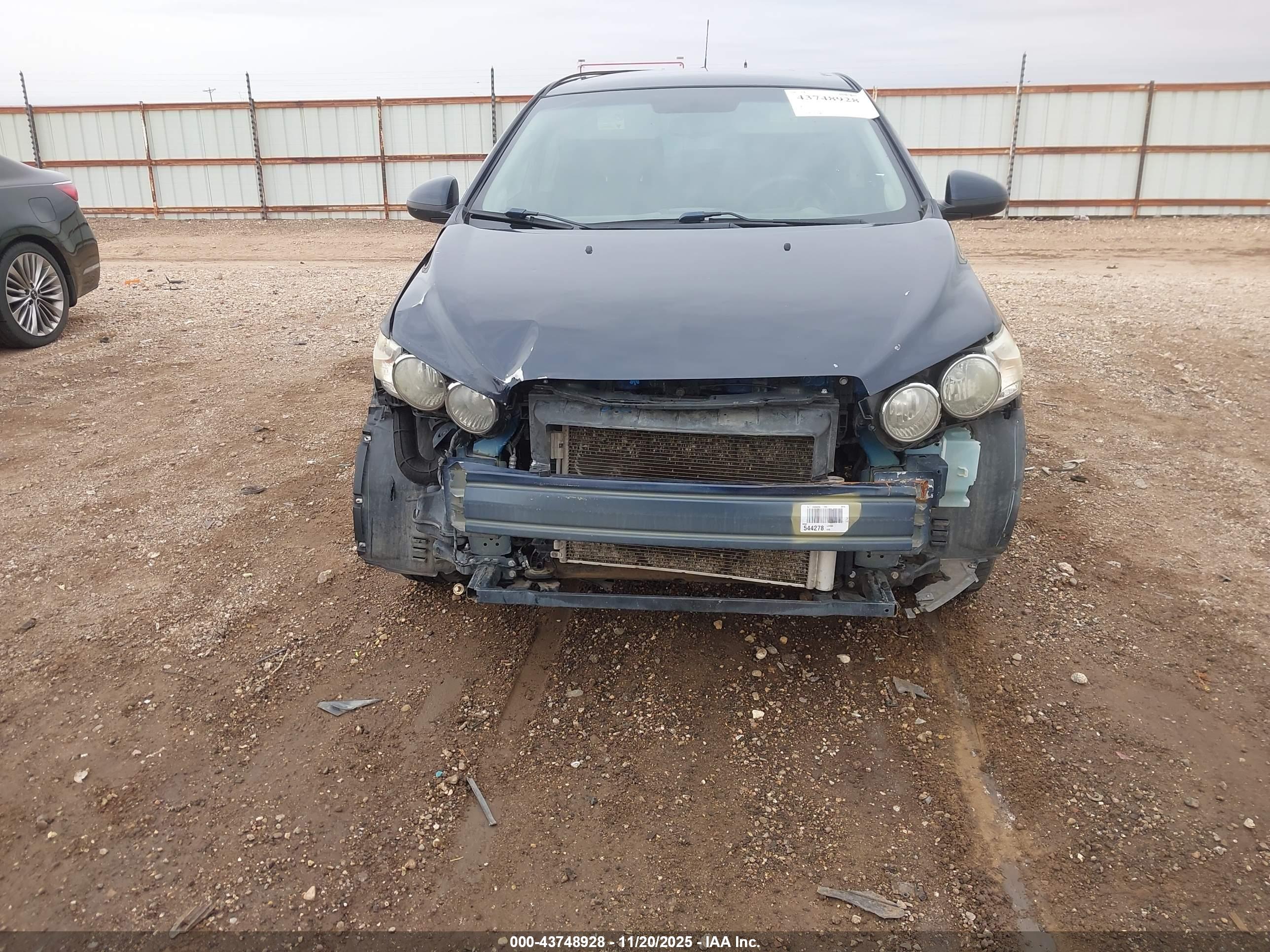 CHEVROLET SONIC image 6