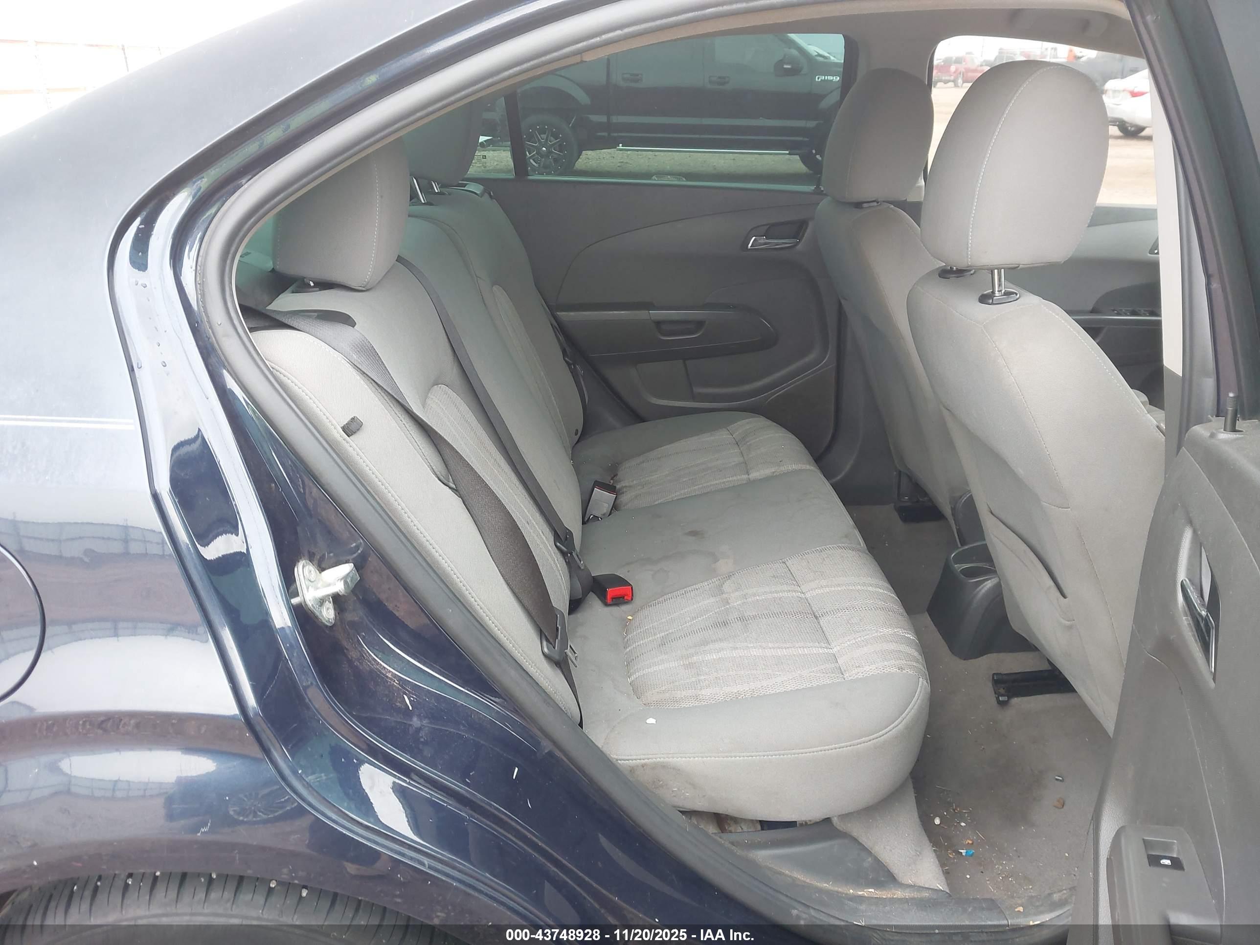 CHEVROLET SONIC image 8