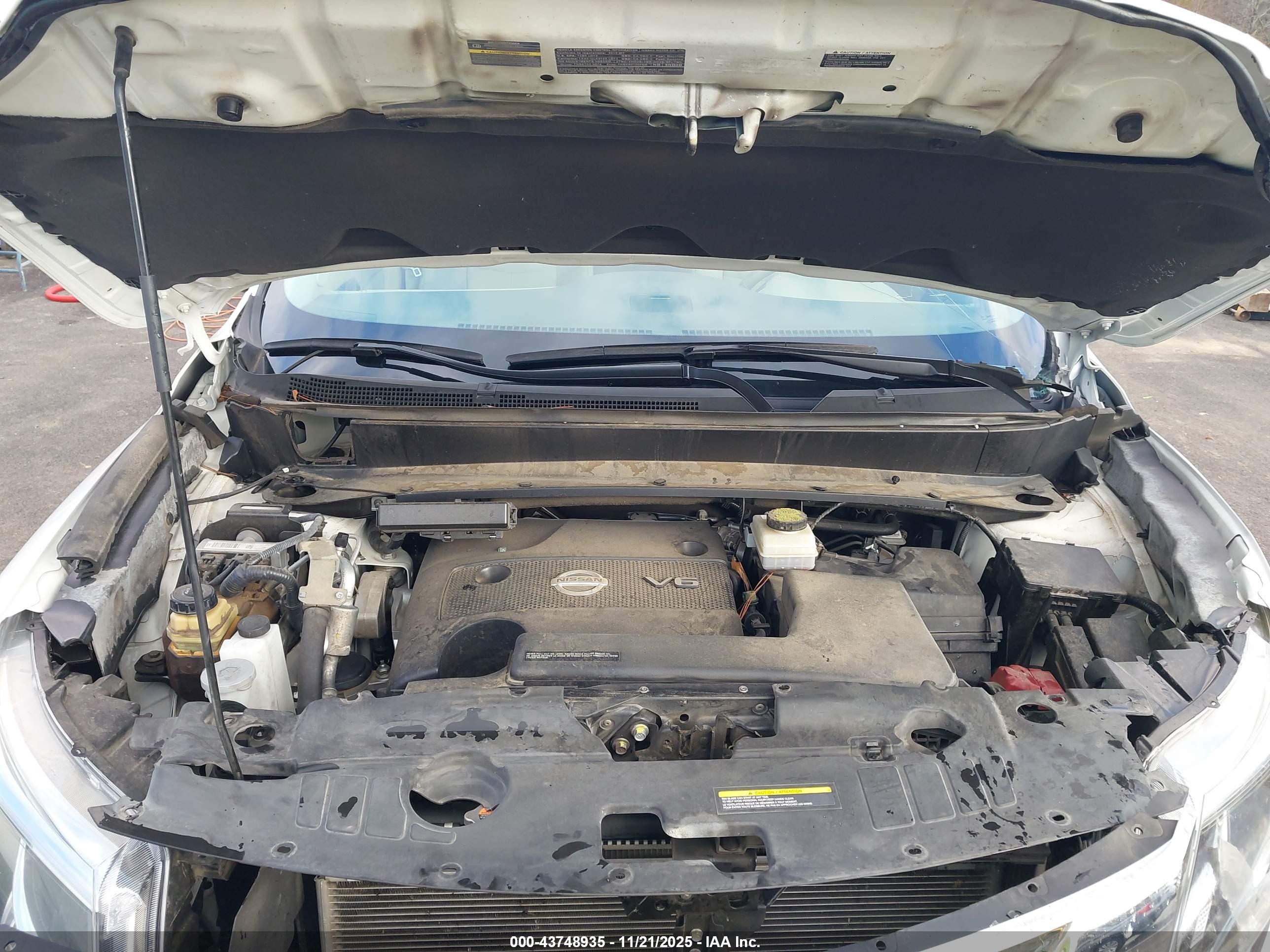 NISSAN PATHFINDER image 10