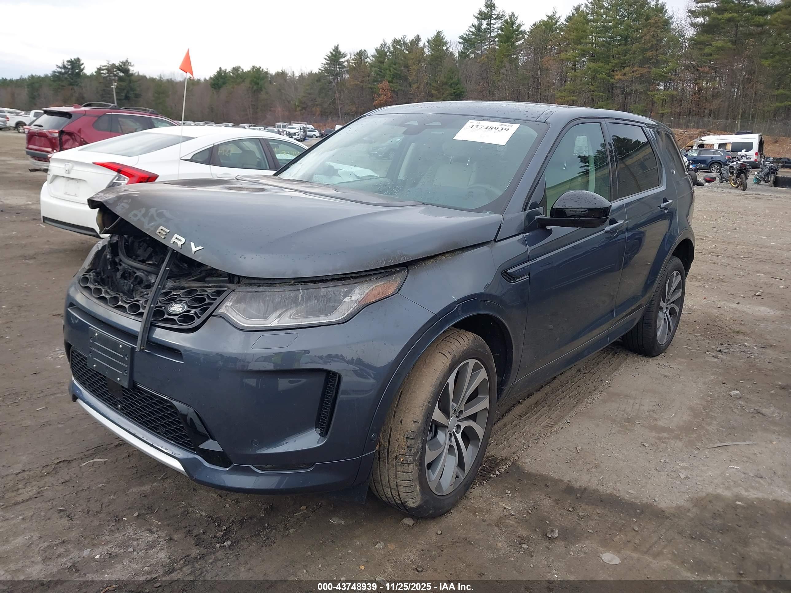 LAND ROVER image 2