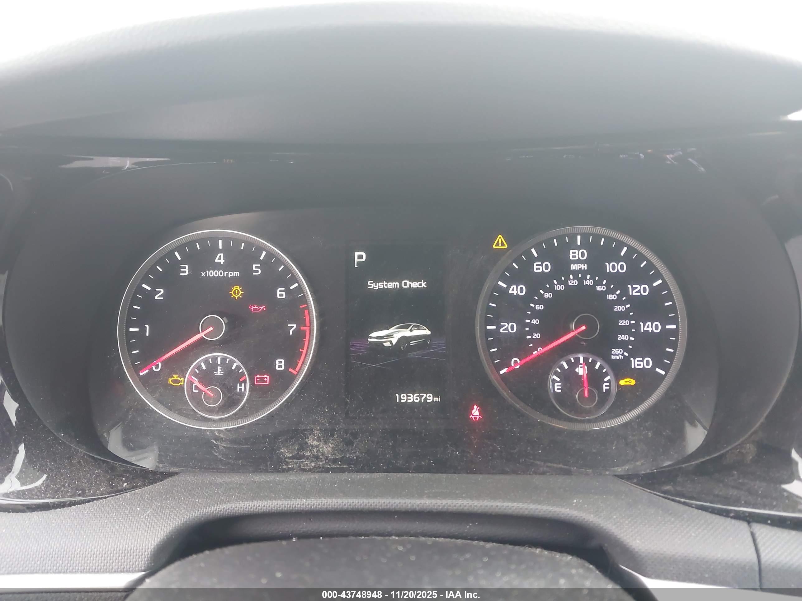 KIA K5 image 7