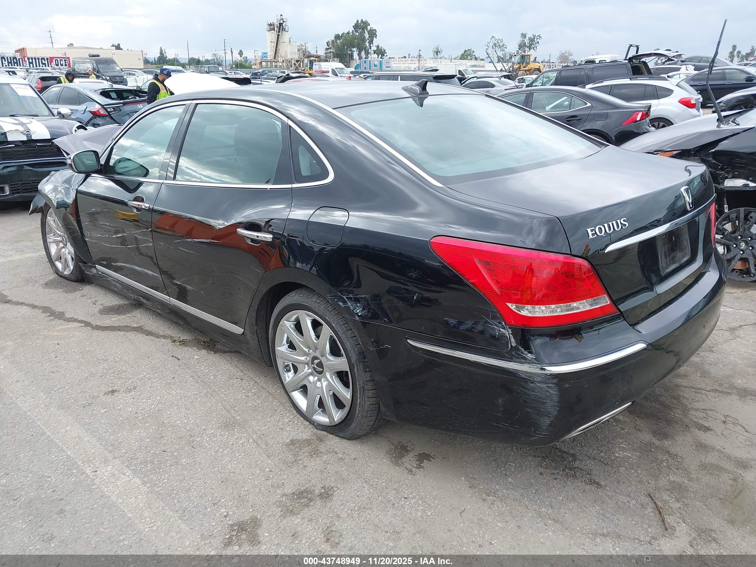 HYUNDAI EQUUS image 3