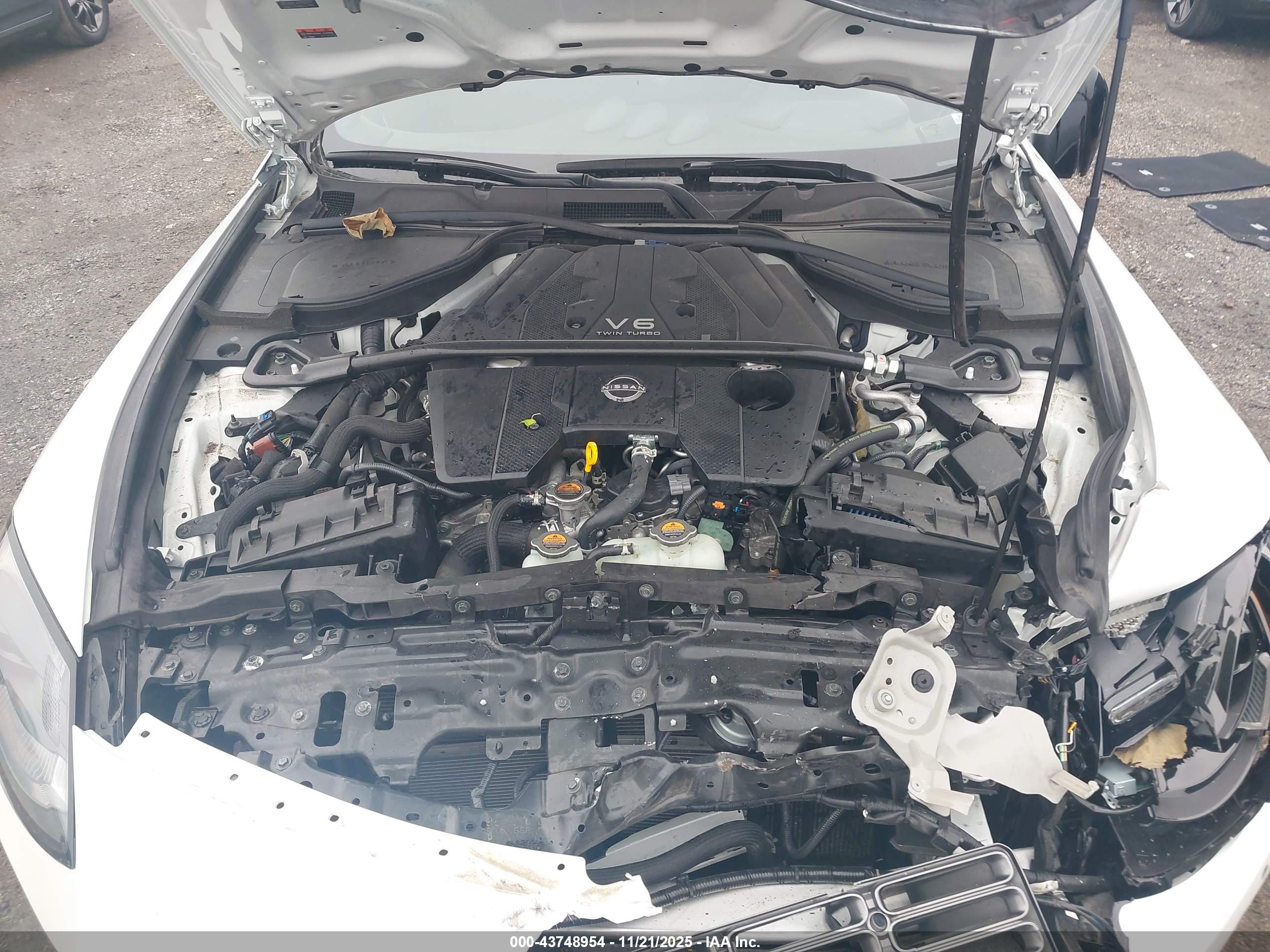 NISSAN Z image 10