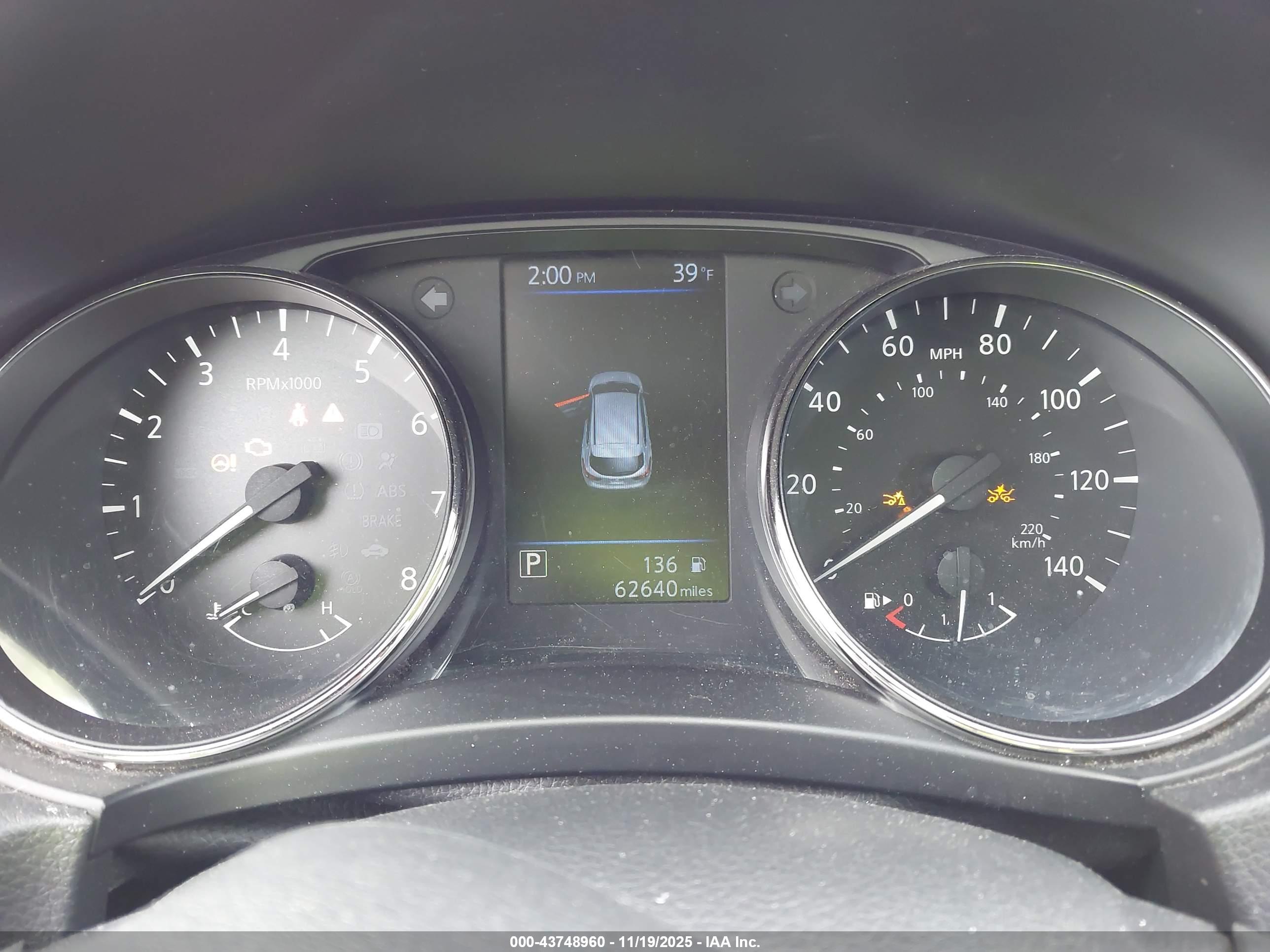 NISSAN ROGUE image 7