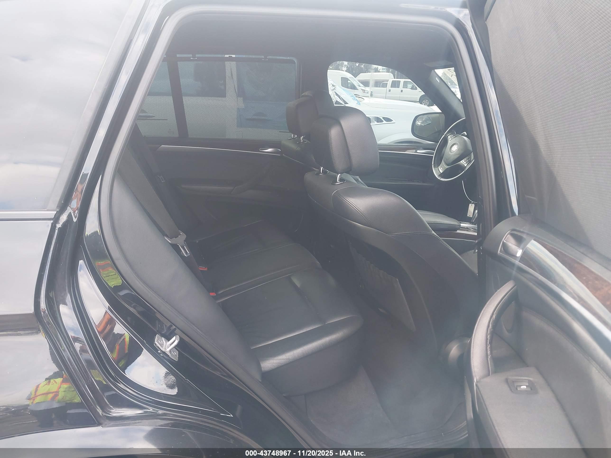 BMW X5 image 8