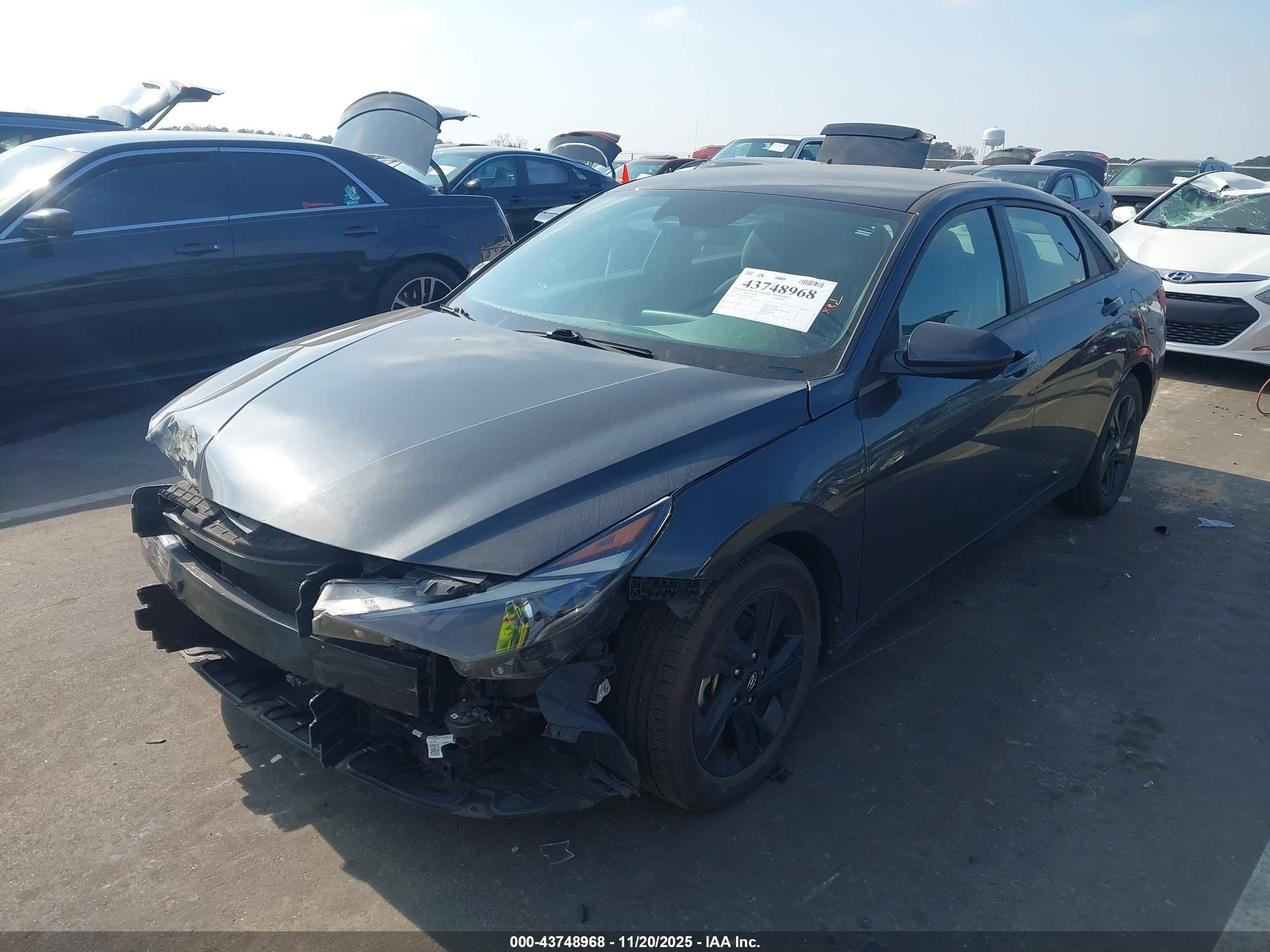 HYUNDAI ELANTRA image 2