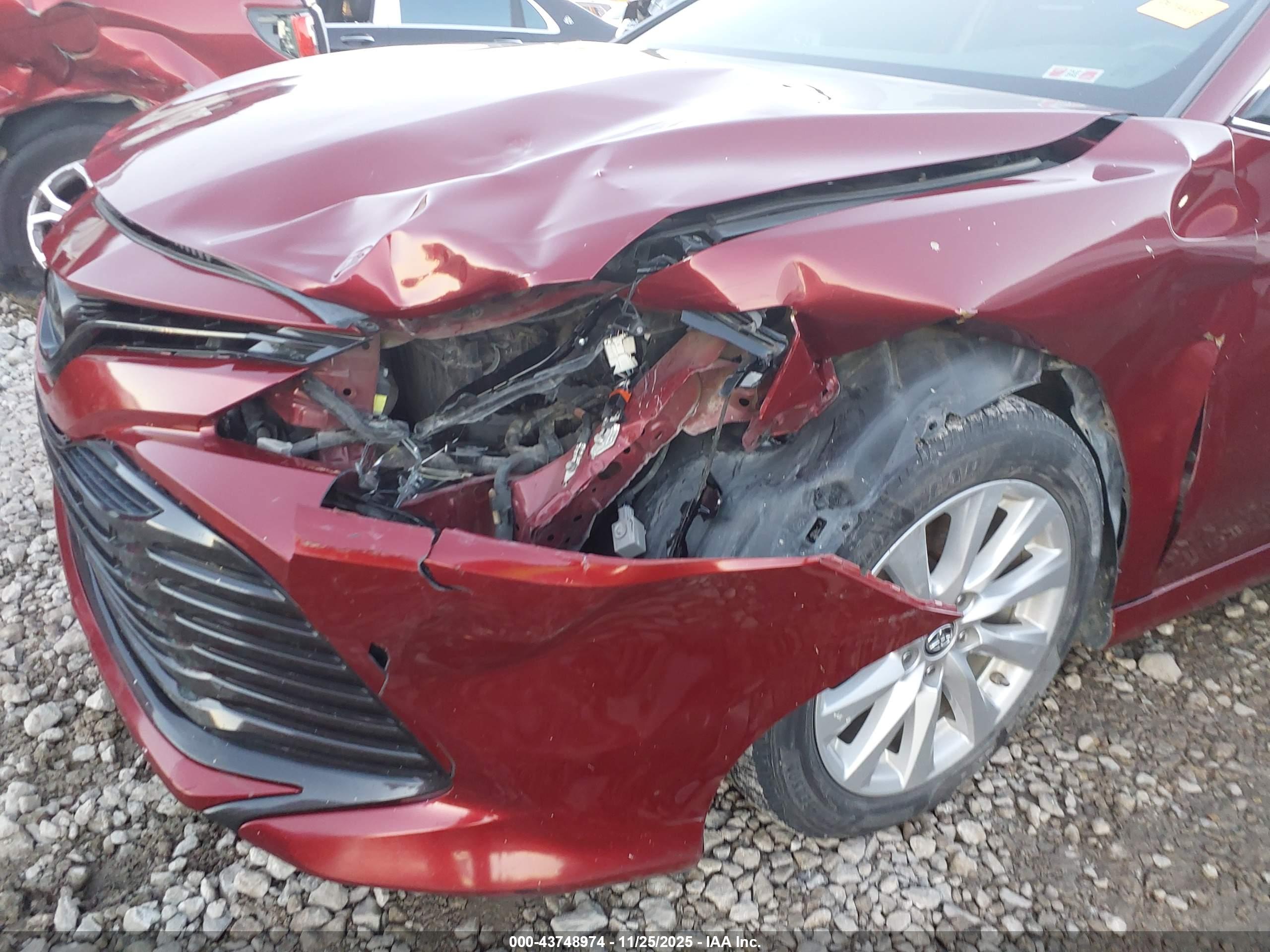 TOYOTA CAMRY image 6