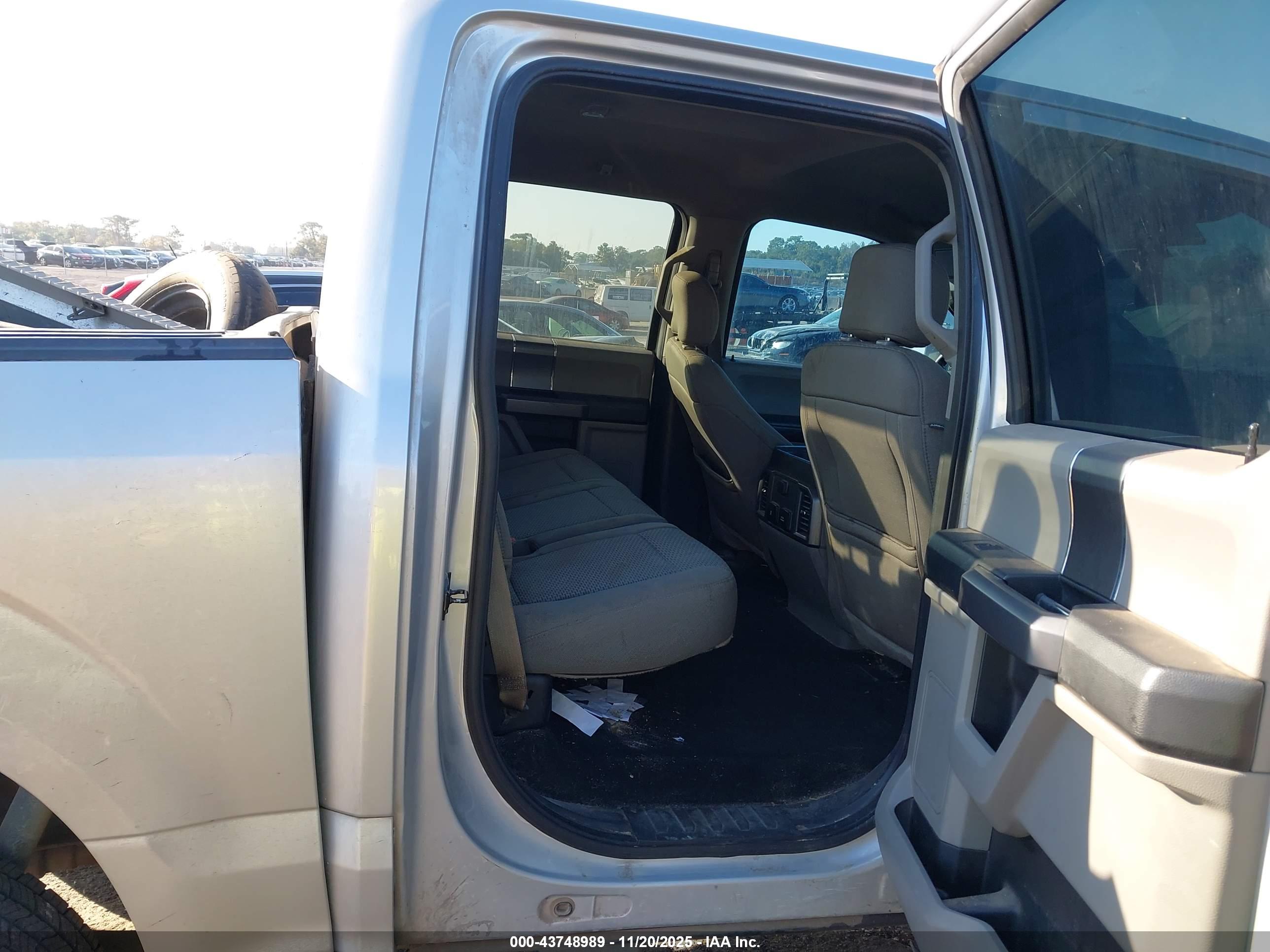 FORD F-150 image 8