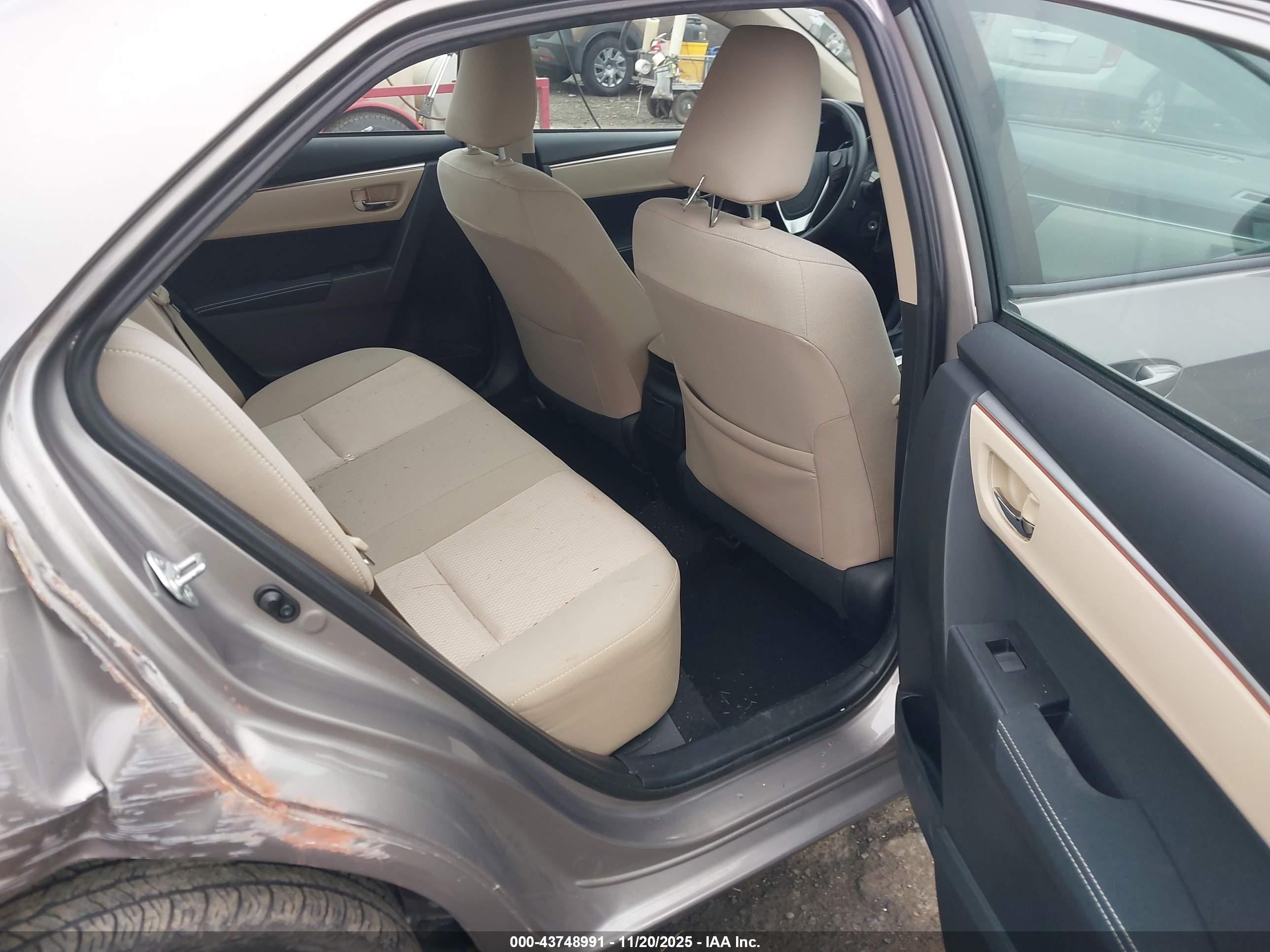TOYOTA COROLLA image 8