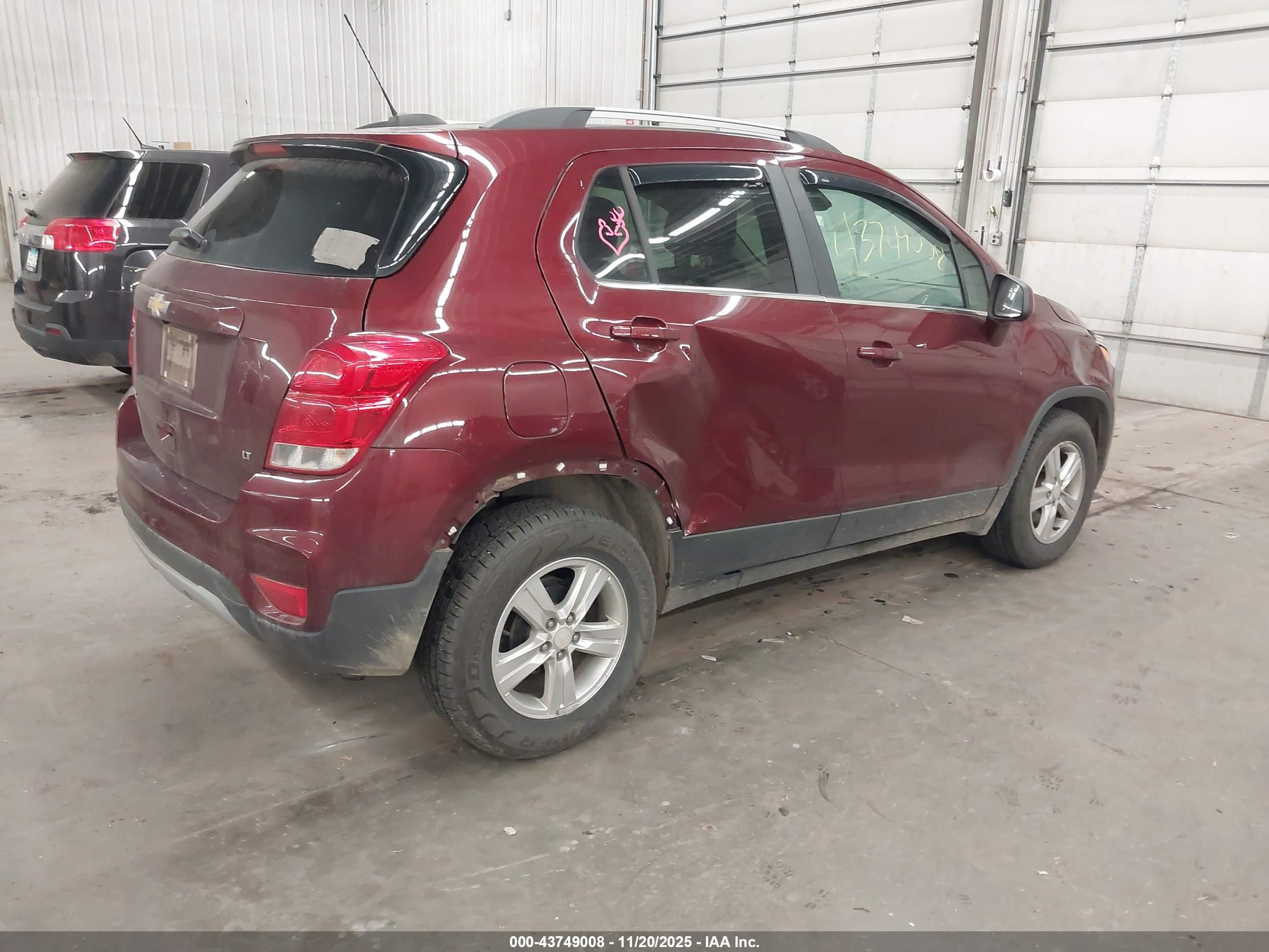 CHEVROLET TRAX image 4