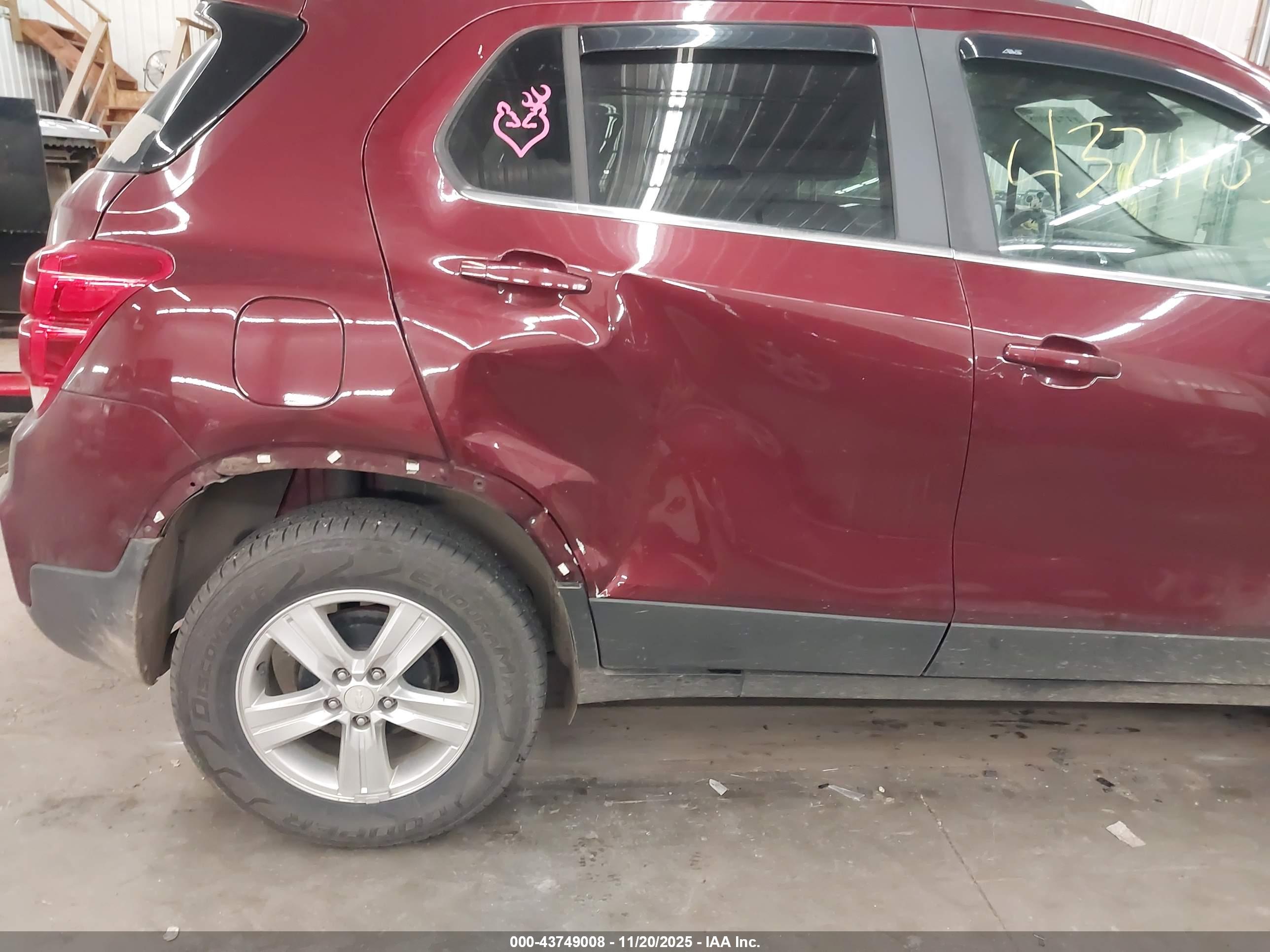 CHEVROLET TRAX image 6