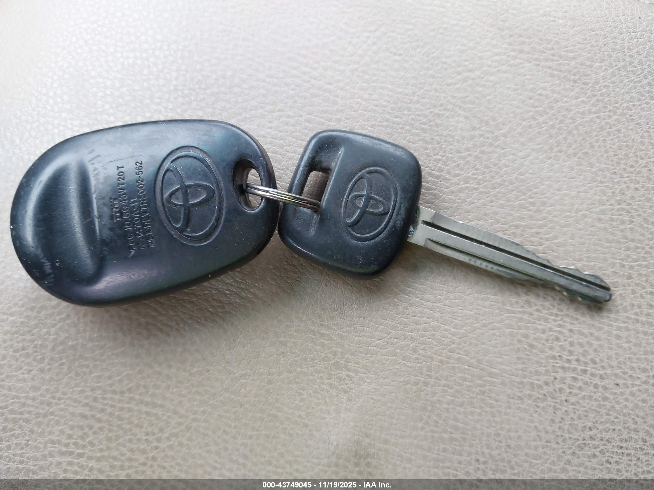 TOYOTA HIGHLANDER image 11