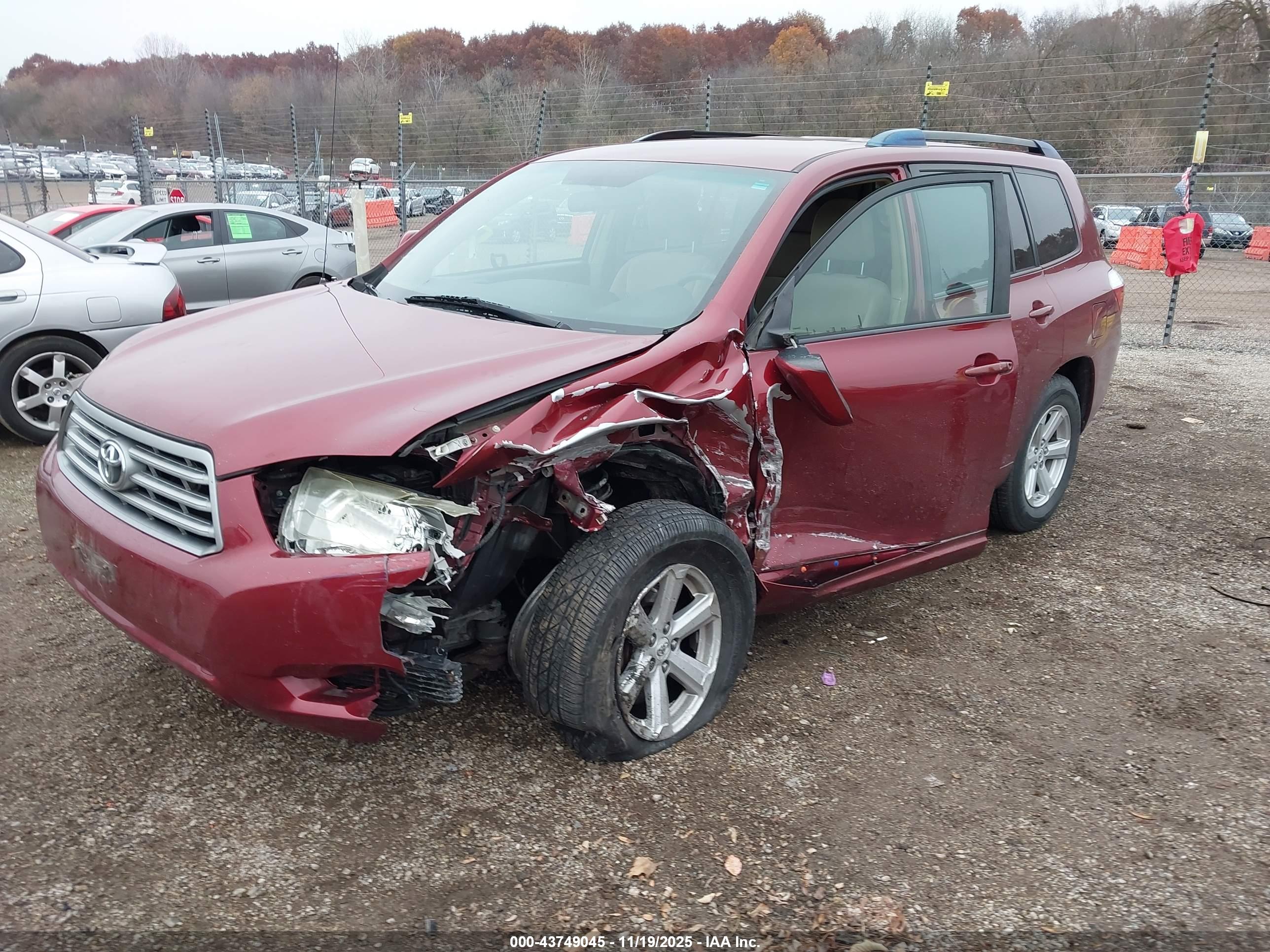 TOYOTA HIGHLANDER image 2
