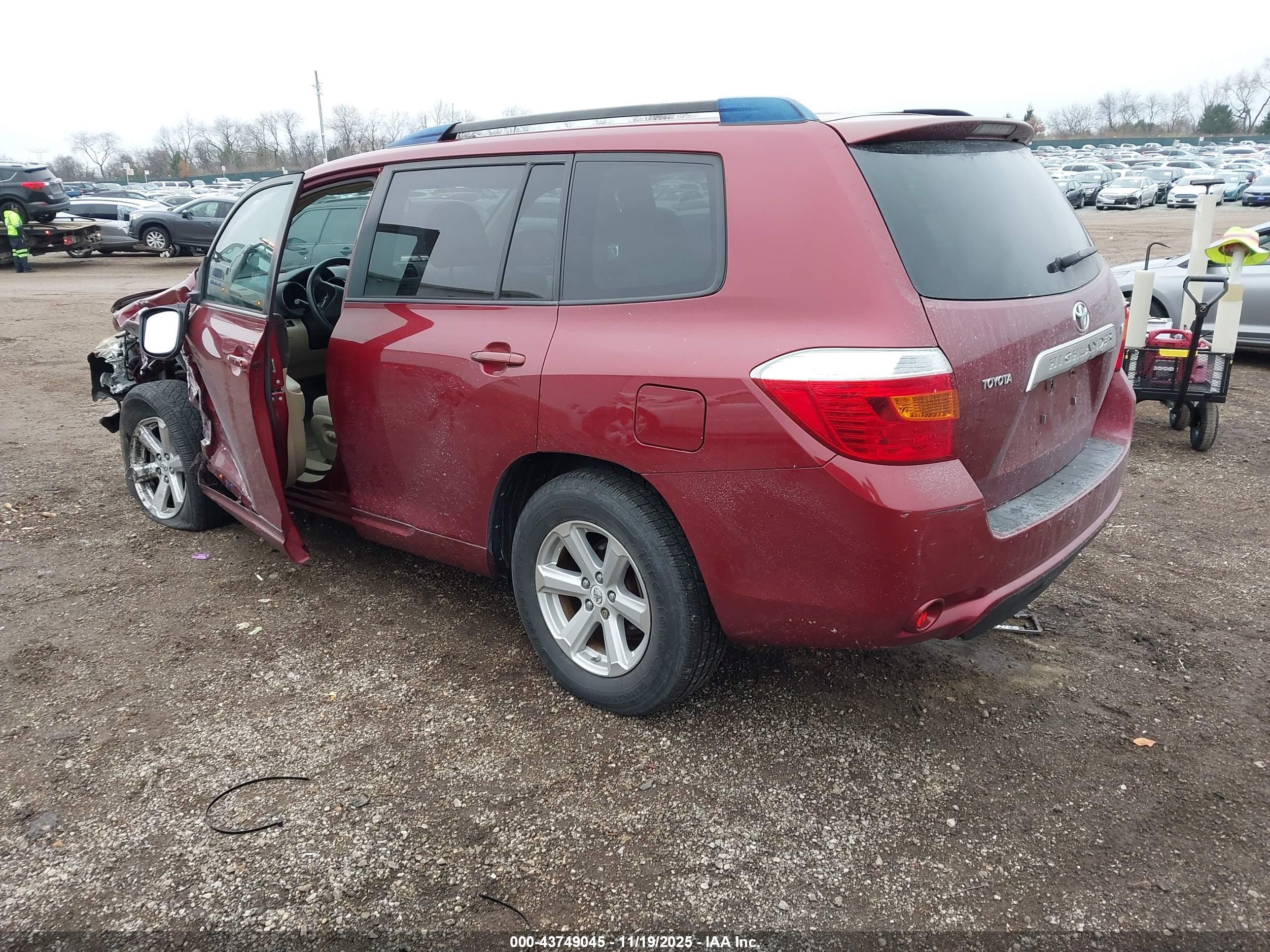 TOYOTA HIGHLANDER image 3