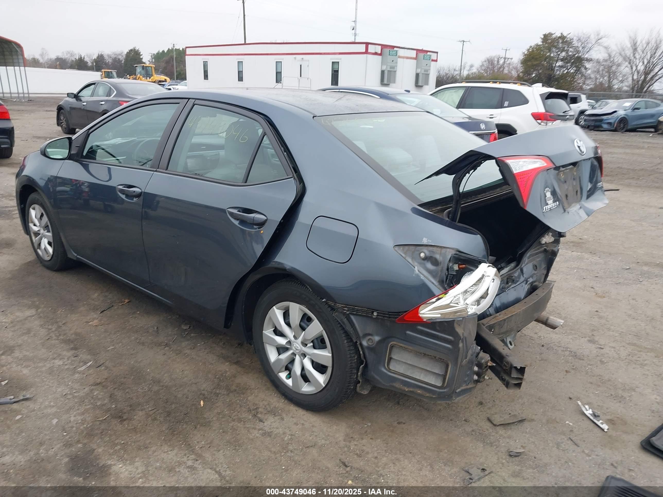 TOYOTA COROLLA image 3